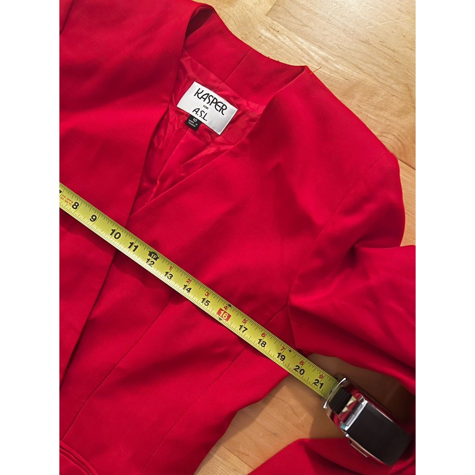 Vintage VTG Kasper Red V Neck Blazer Jacket Gold Chain Buttons 10 Size L / US 10 / IT 46 - 7 Thumbnail