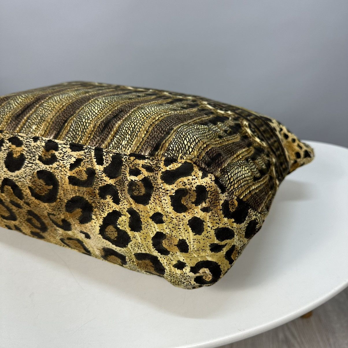 Versace GIANNI VERSACE Christian Fischbacher LEOPARD 🐆 bag vintage Size ONE SIZE - 7 Thumbnail