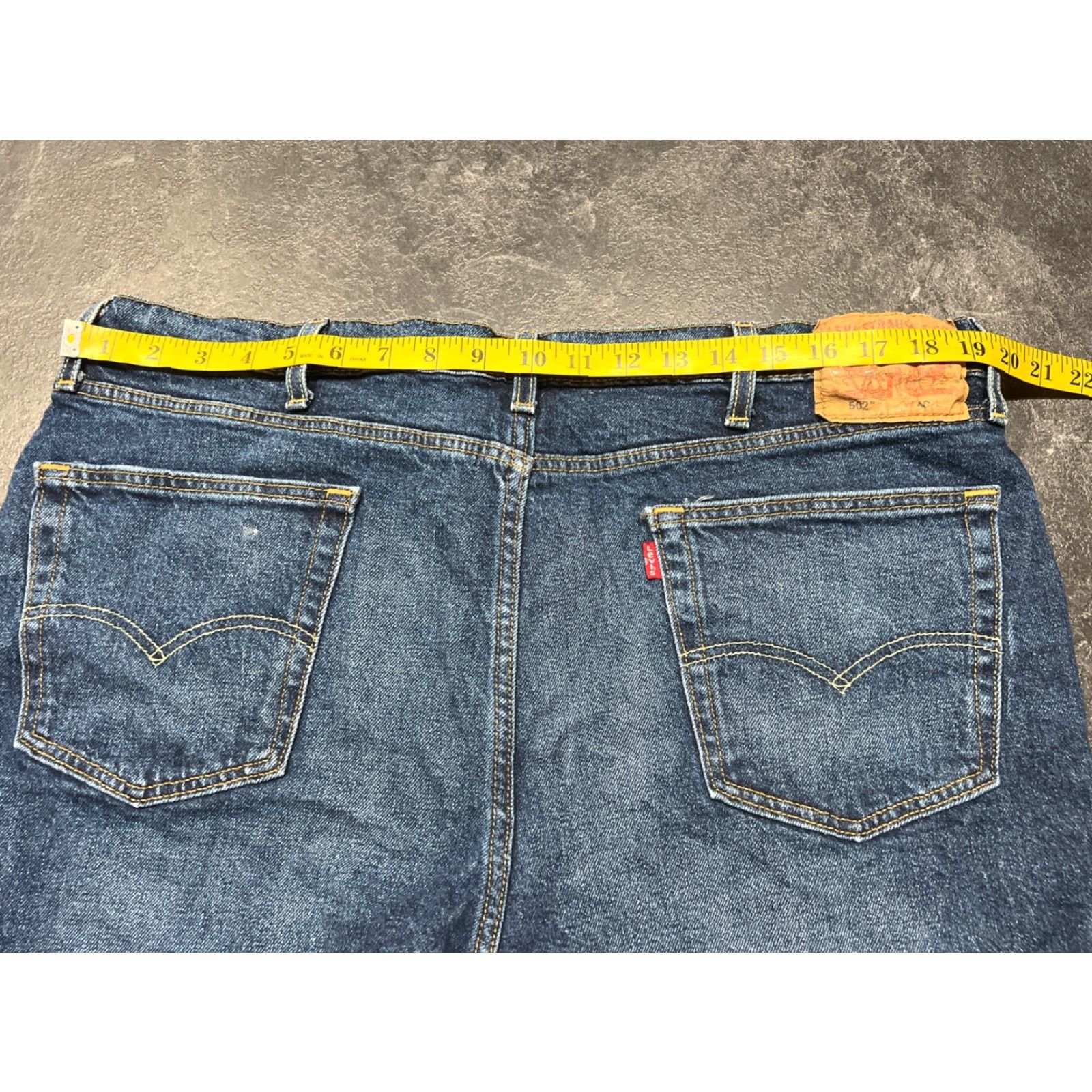 Levi's Levi's Men’s 502 Bermuda Shorts Size 40 Blue Denim Cotton Blend Zipper Fly Size US 40 / EU 56 - 5 Thumbnail