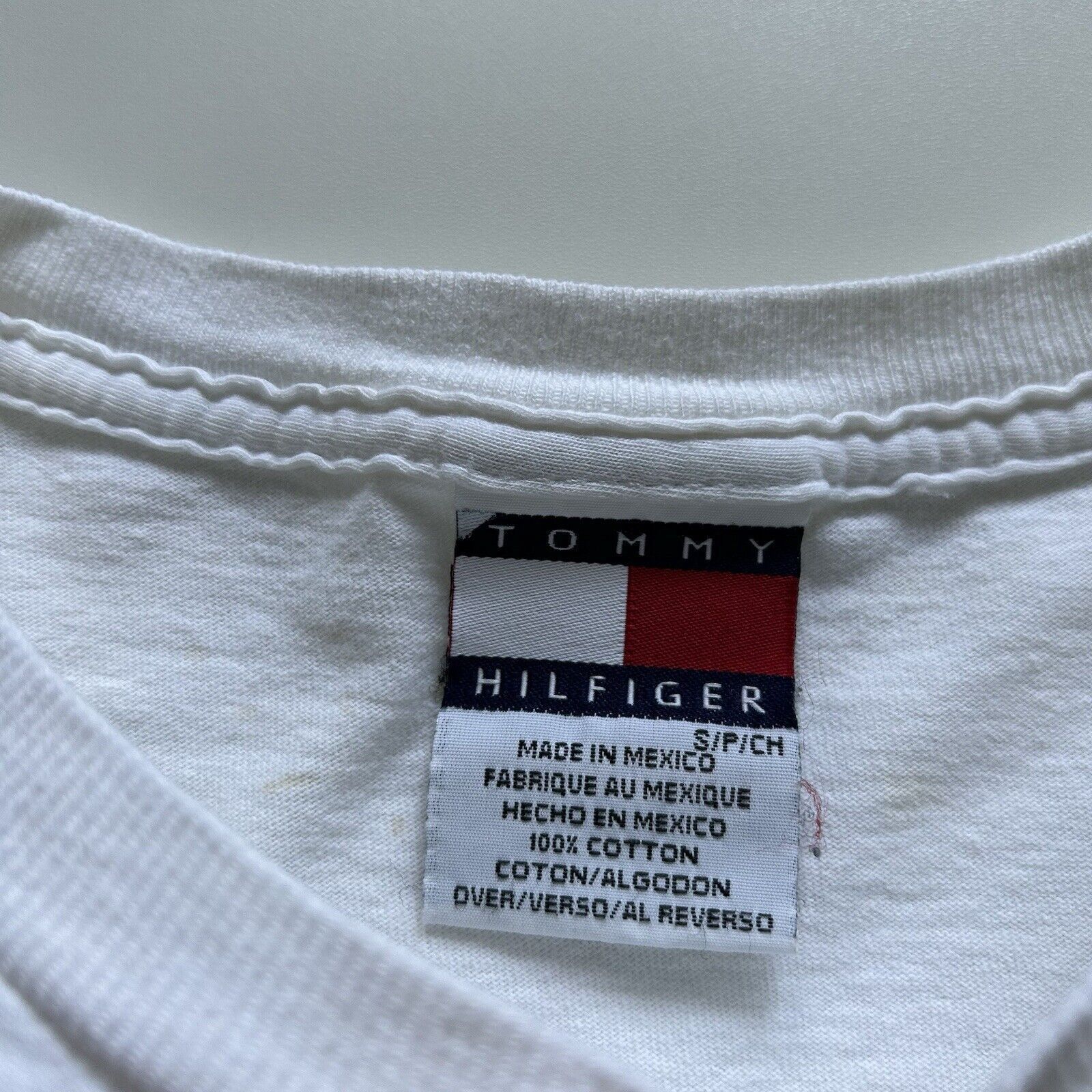 Tommy Hilfiger Vintage 90s Tommy Hilfiger Tennis Graphic T Shirt Small Rare Size S / US 4 / IT 40 - 7 Thumbnail