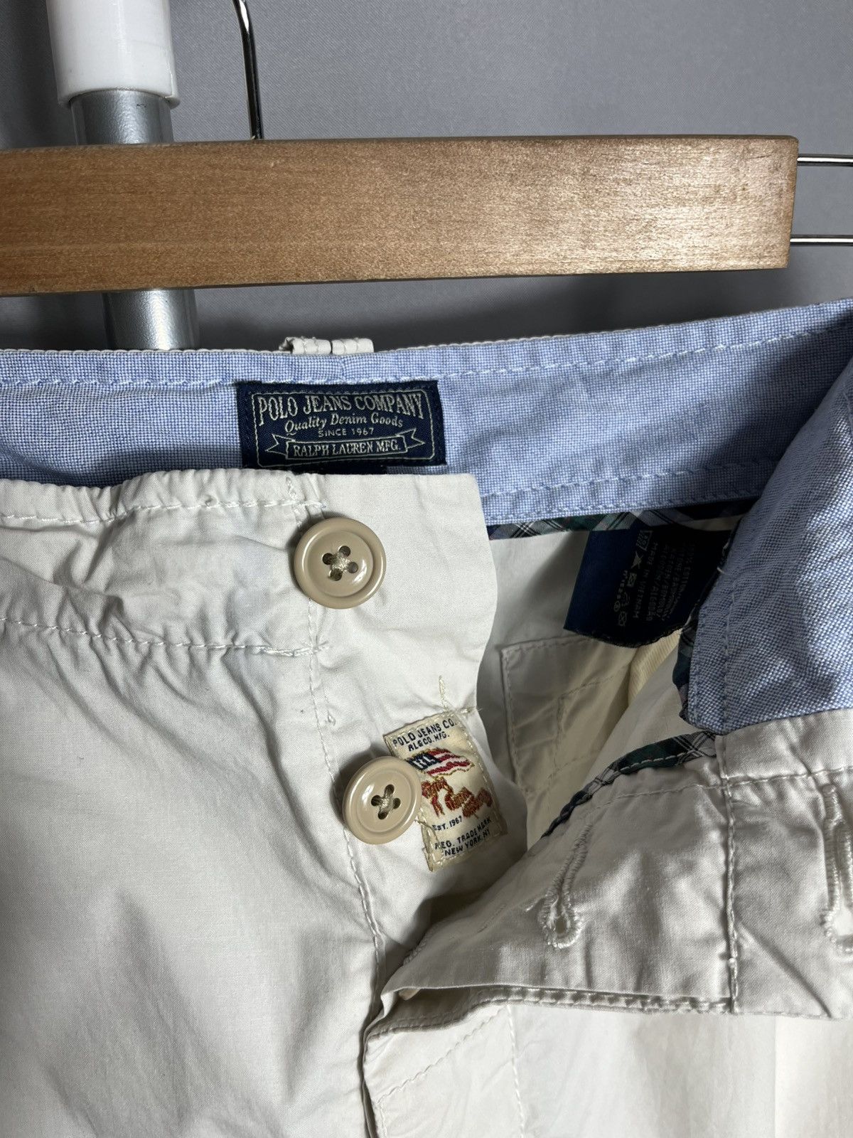 Polo Ralph Lauren Polo Ralph Lauren cargo shorts #67 white mens snap button Size US 36 / EU 52 - 4 Thumbnail
