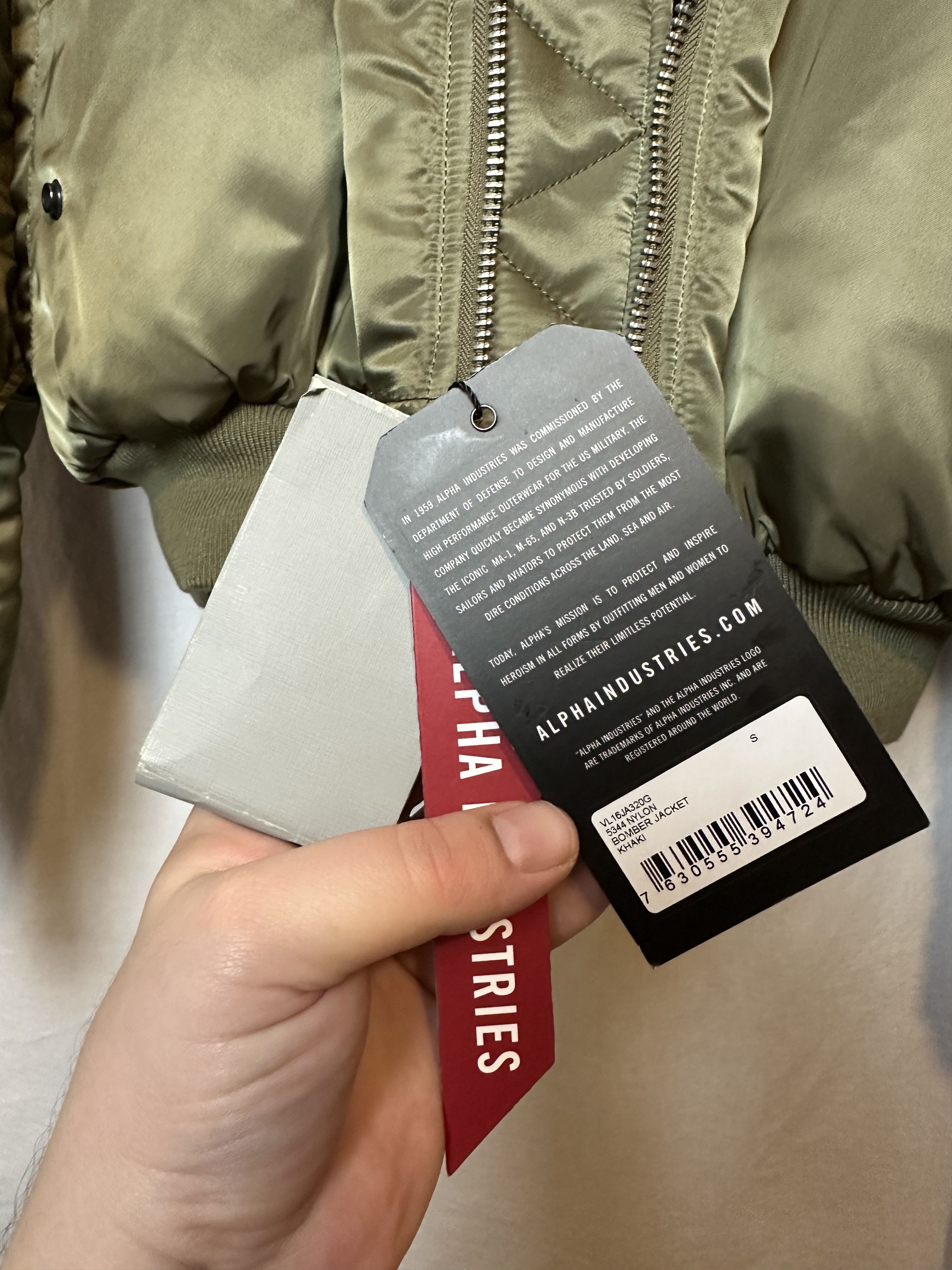 Vetements BNWT padded shoulders barcode bomber Size US S / EU 44-46 / 1 - 7 Thumbnail