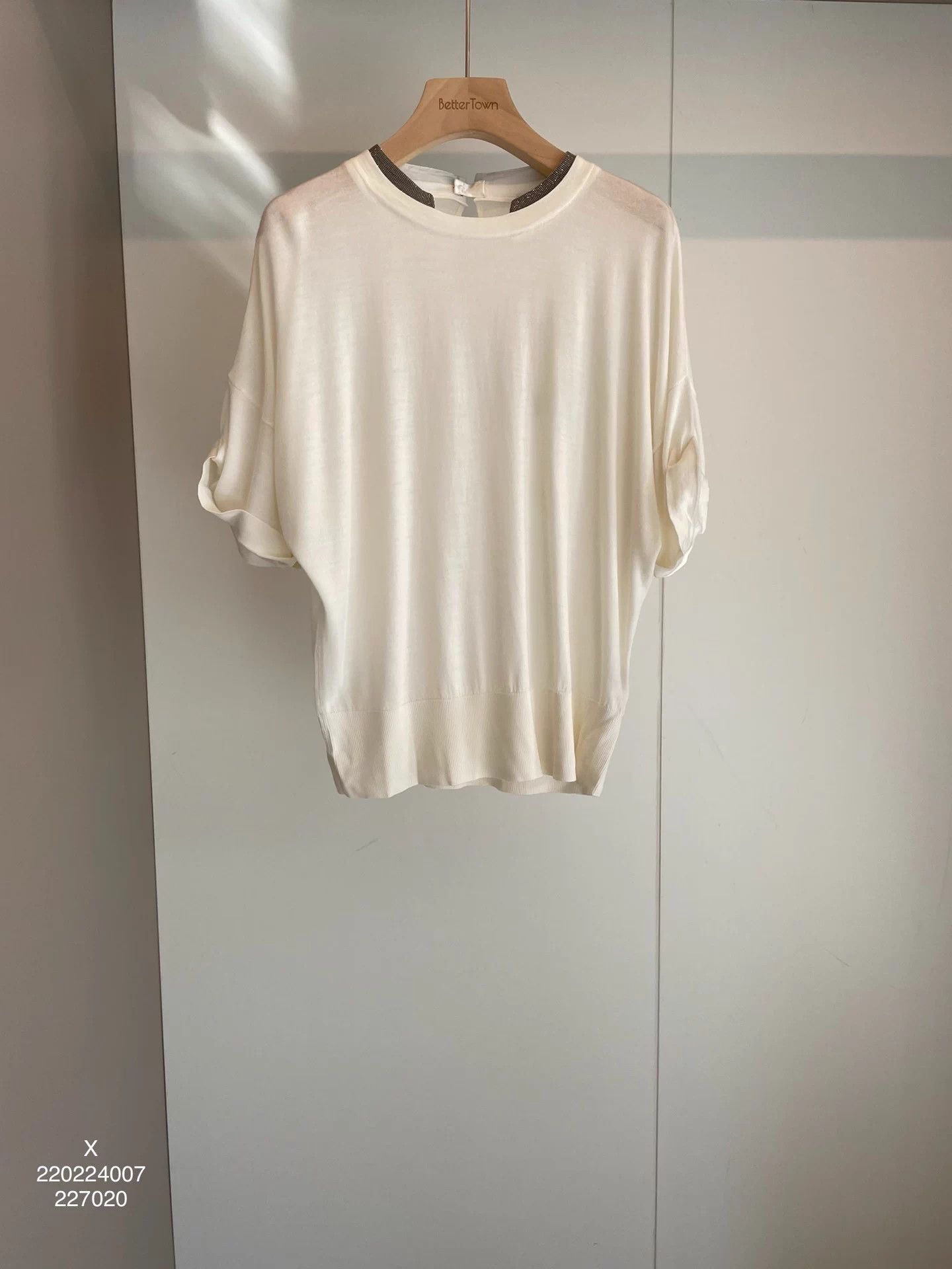 Brunello Cucinelli BC ivory beaded wool cashmere T-shirt M Size M / US 6-8 / IT 42-44 - 1 Thumbnail