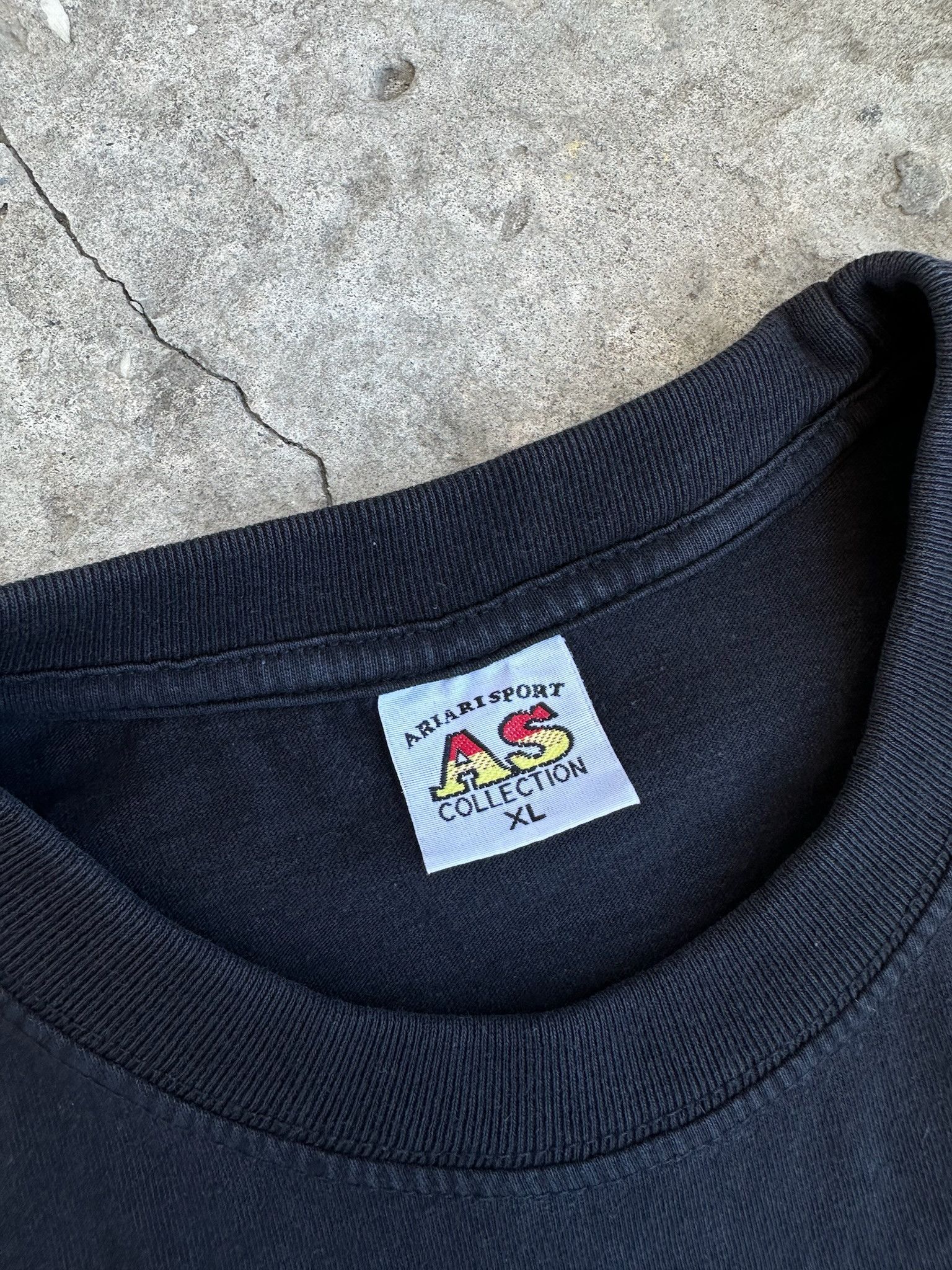 Japanese Brand Pablo Escobar Vintage Y2K/2000s Streetwear Graphic Tee Size US XL / EU 56 / 4 - 3 Thumbnail