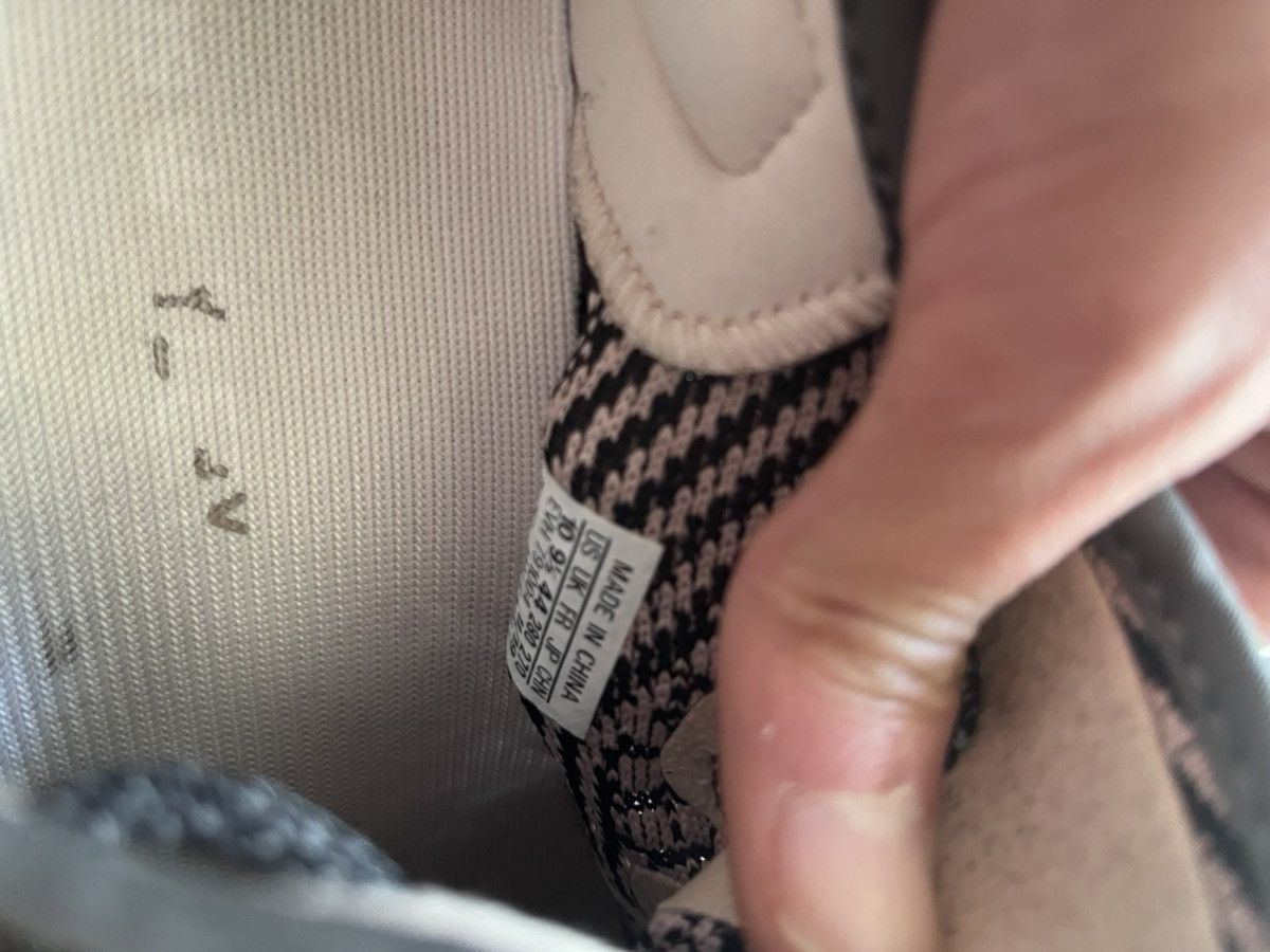 Yeezy adidas Yeezy Boost 350 V2 Yecheil Size 10 Size US 10 / EU 43 - 6 Thumbnail