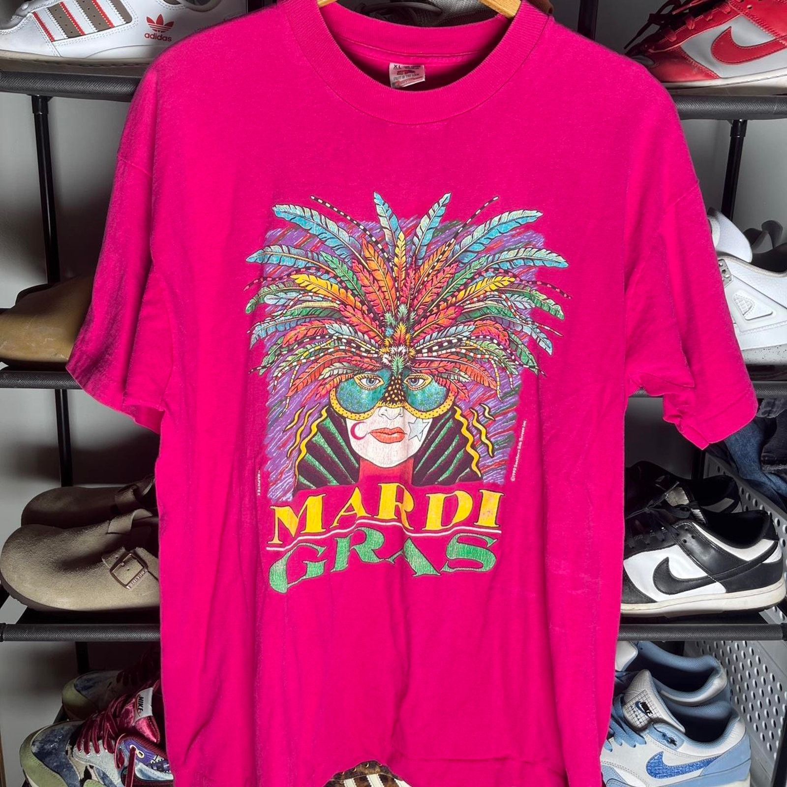 Fruit Of The Loom Vintage Mardi Gras Single Stitch Shirt Size US XL / EU 56 / 4 - 1 Thumbnail