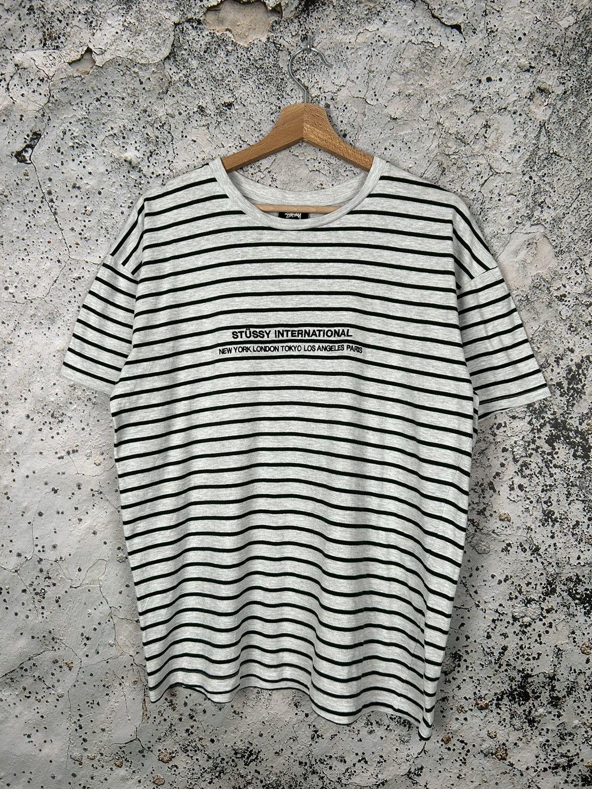 Stussy Vintage Stussy International Stripped Tee Streetwear Hype Size US S / EU 44-46 / 1 - 1 Thumbnail