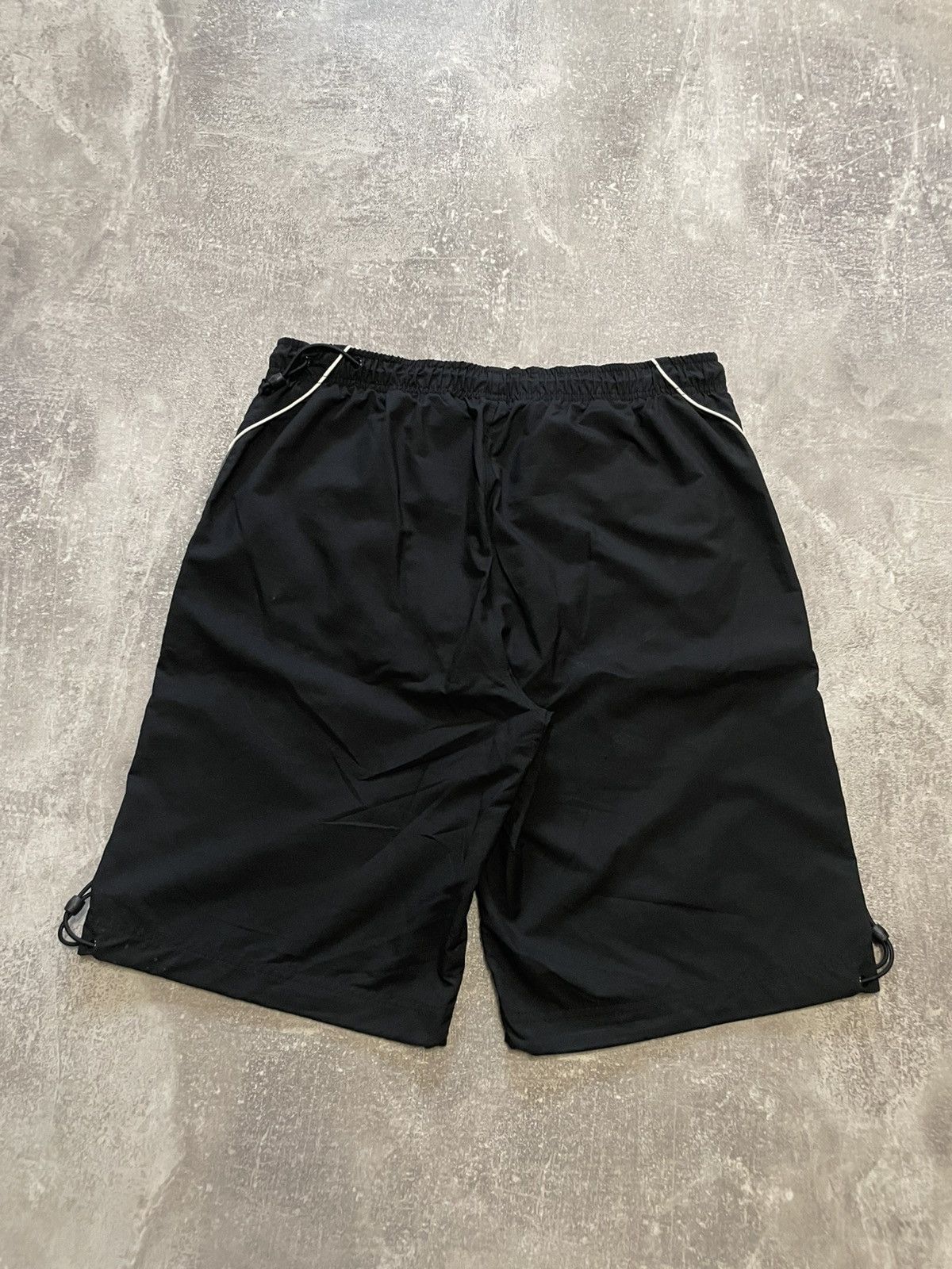 Nike × Vintage Vintage Nike Black Nylon Parachute Shorts Y2K Size M Size US 32 / EU 48 - 13 Thumbnail