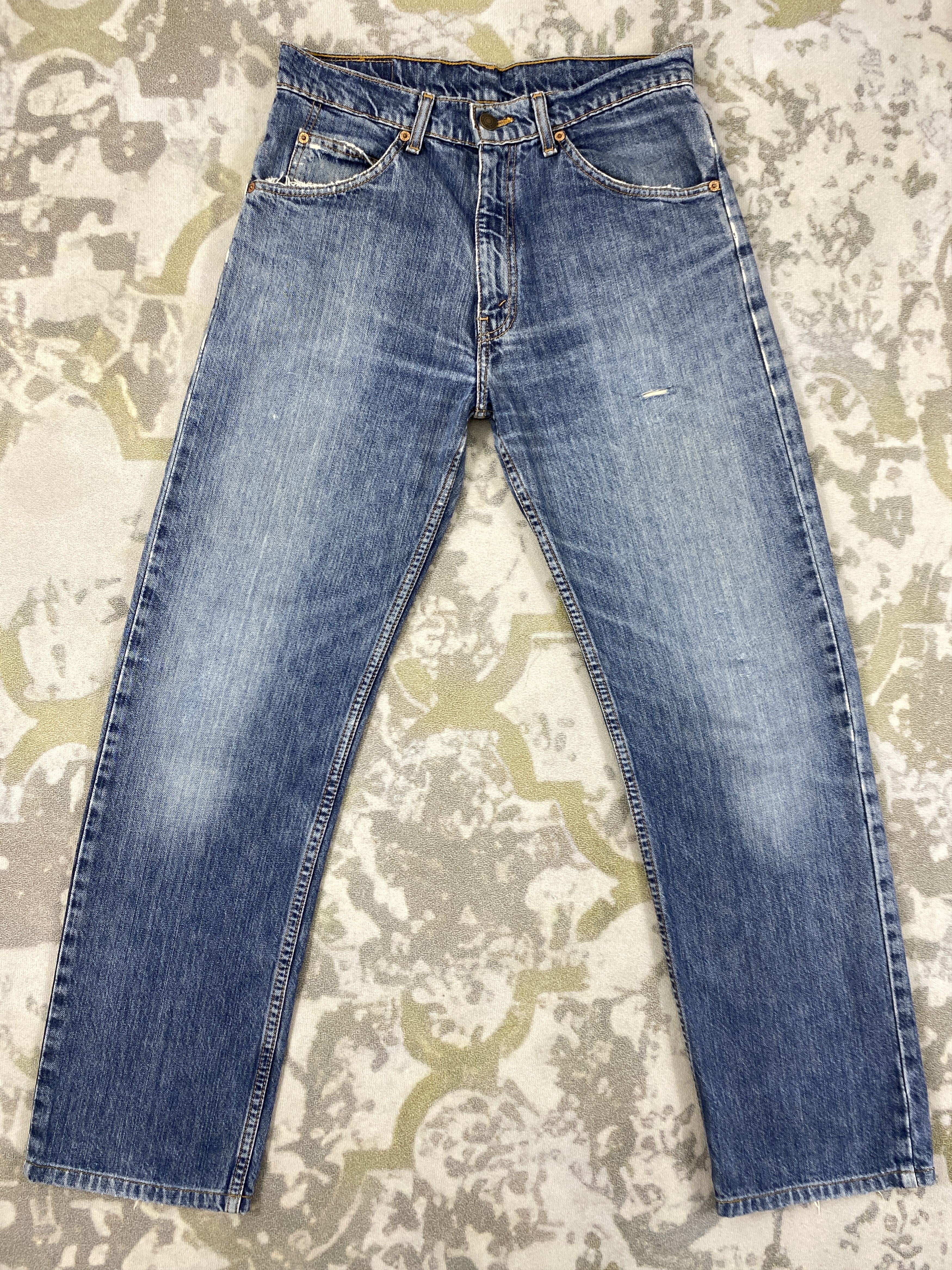 image of Distressed Denim x Levis Blue Distressed Vintage Levi's 607 Orange Tab Denim -Jn764, Men's (Size 31