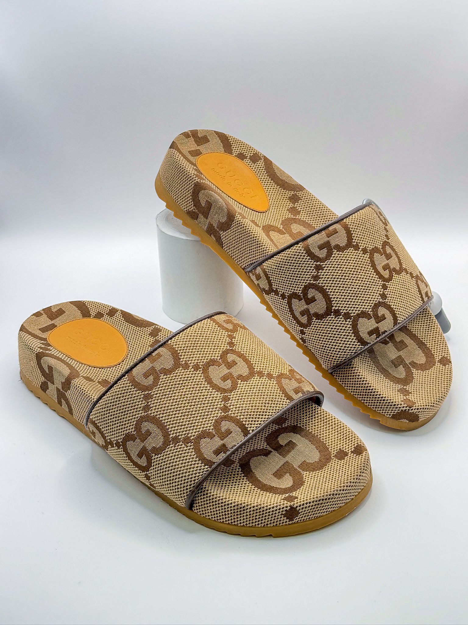 Gucci Jumbo GG Canvas Monogram Slides Sand Beige Men's