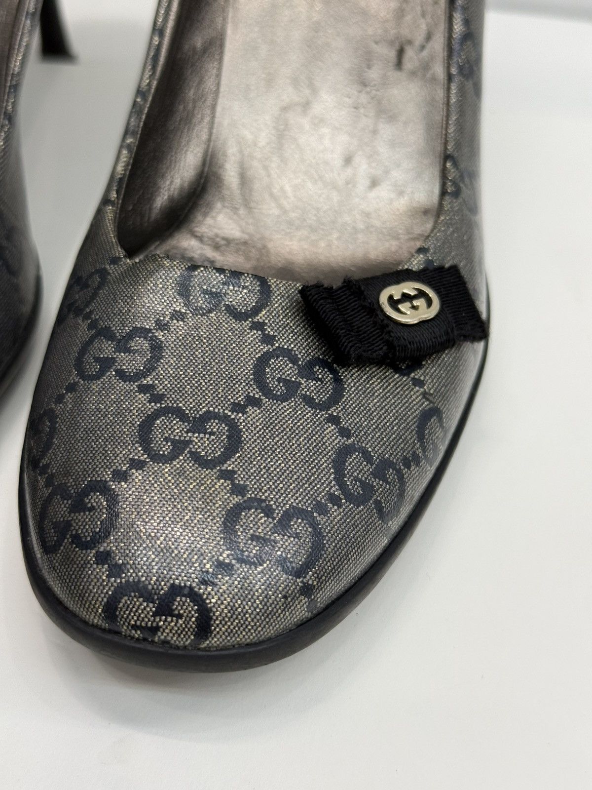 Gucci Gucci Monogram Gray Heels Size US 7.5 / IT 37.5 - 4 Thumbnail
