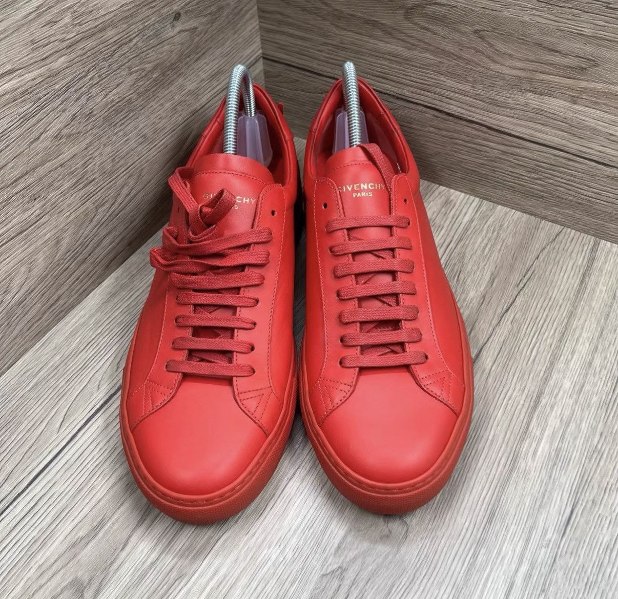 Givenchy Givenchy red sneakers J41 Size US 8 / EU 41 - 2 Thumbnail