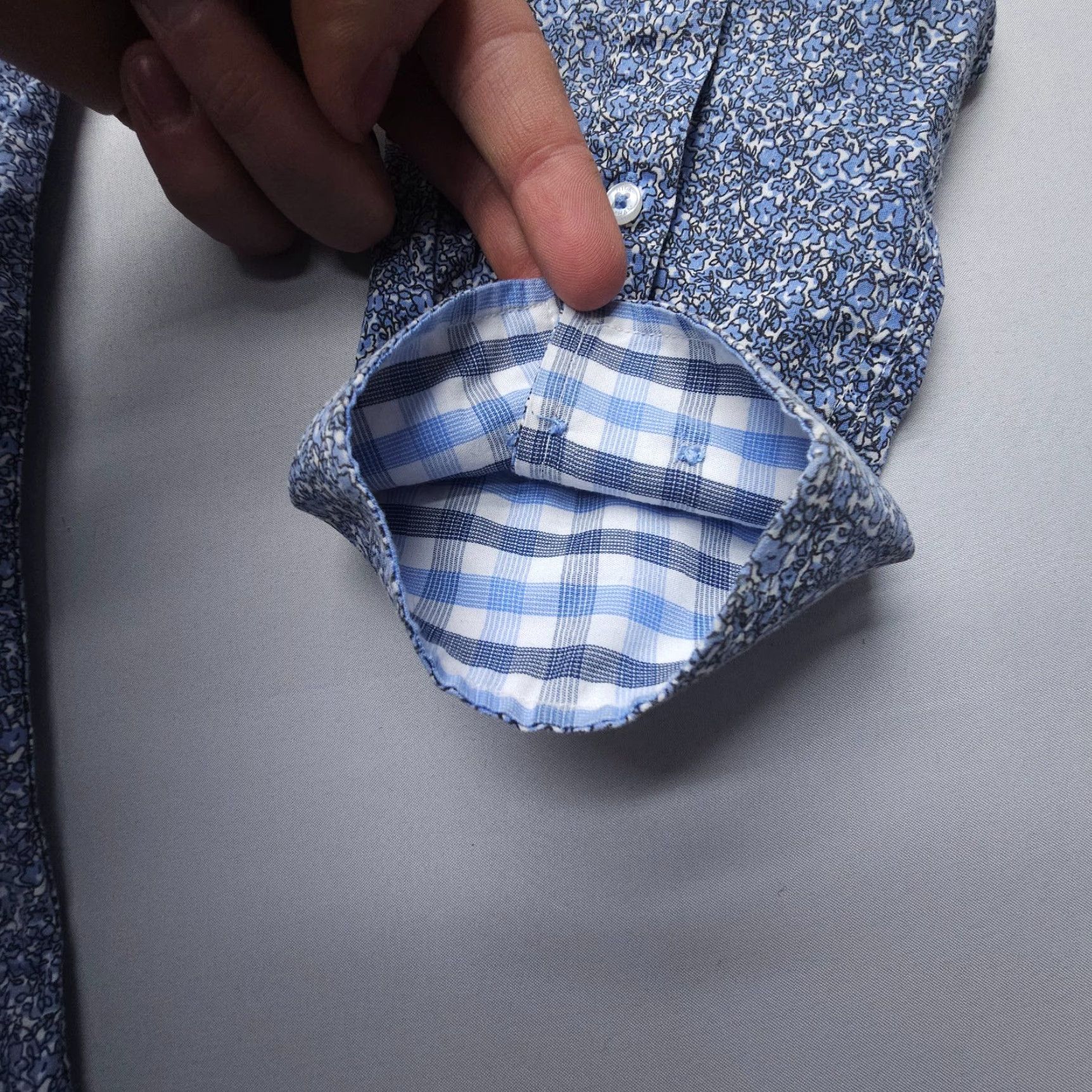 Vintage Nick Graham Floral Print Shirt Mens Slim 15.5 Blue Floral Pattern, Long Sleeve, Button Cuff, Cotton Blend, Casual Shirt, Vintage: No Size US L / EU 52-54 / 3 - 6 Thumbnail