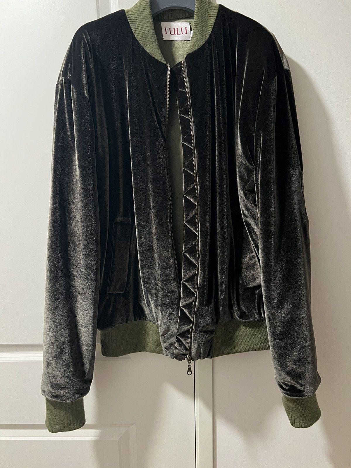 Other Lulu Velvet Bomber L Size US L / EU 52-54 / 3 - 1 Thumbnail
