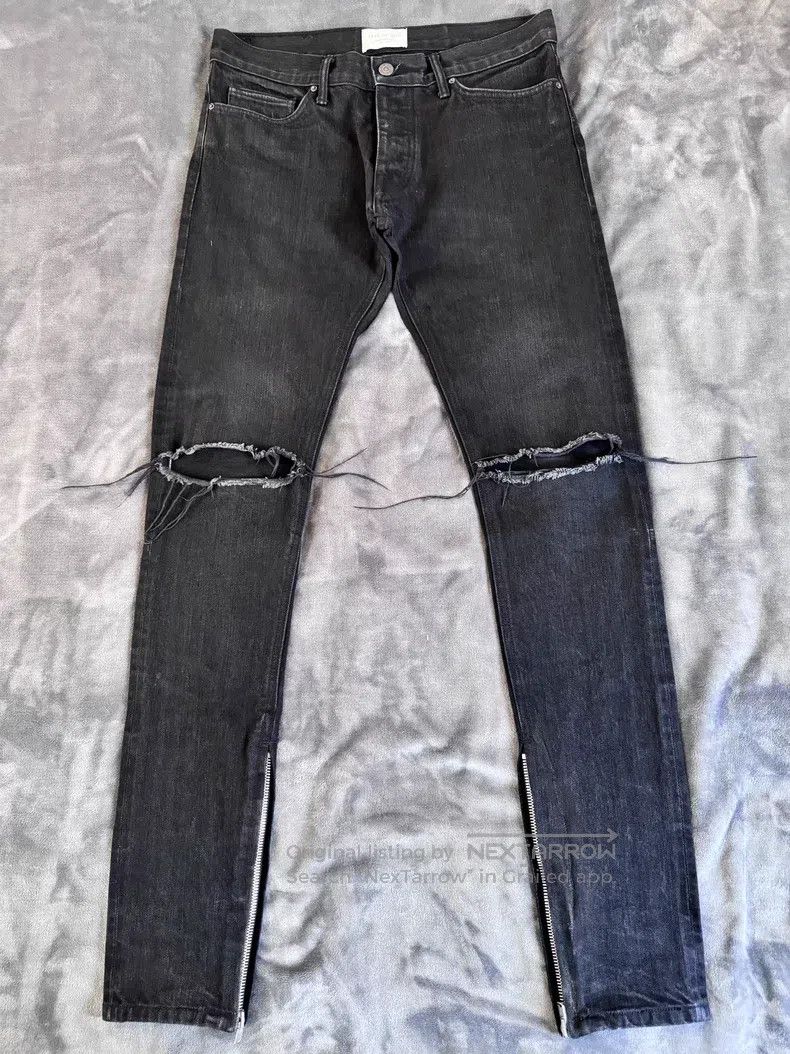 Fear of God Fear of God 4th cut the black cow Size US 30 / EU 46 - 1 Thumbnail