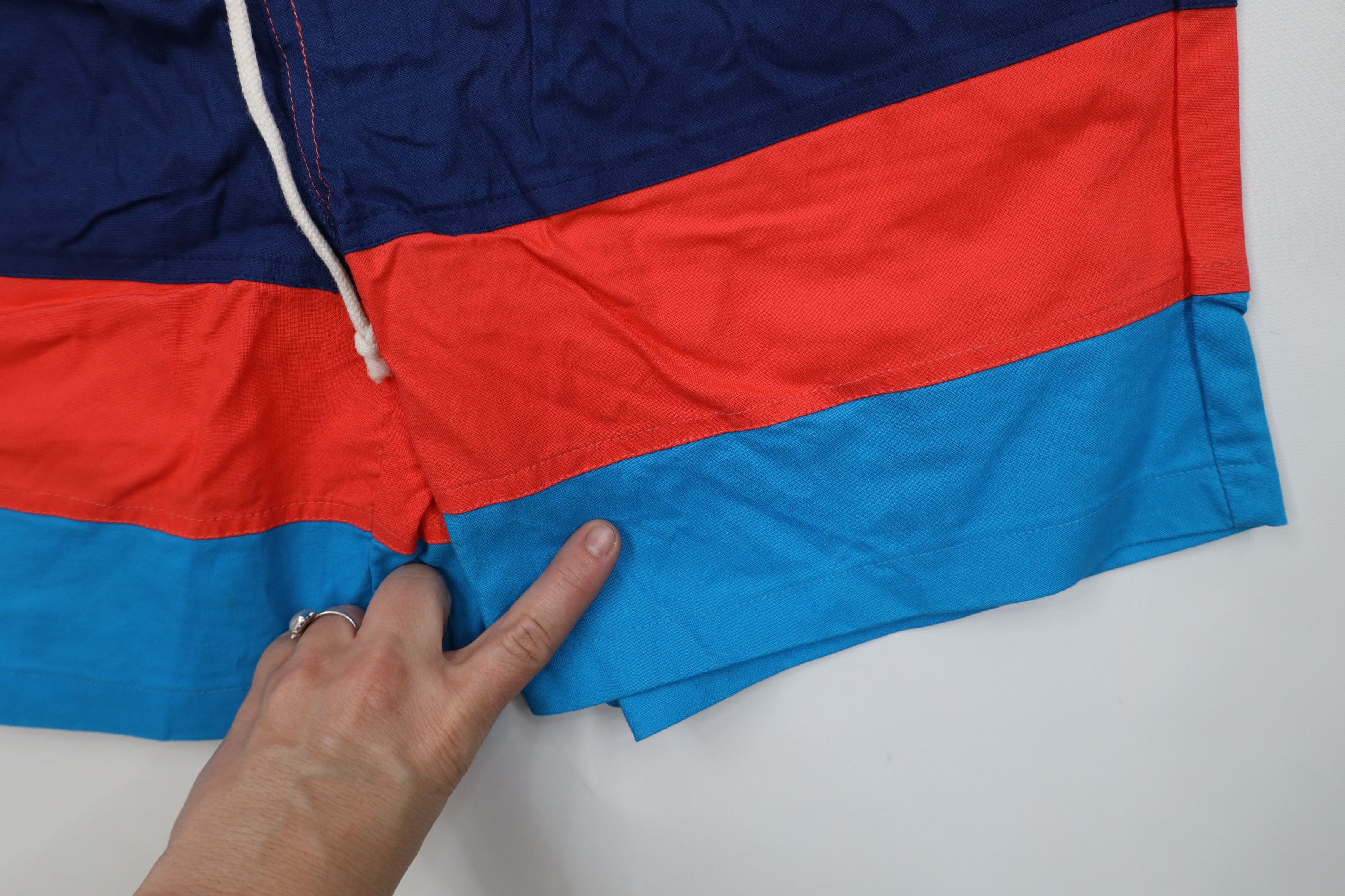 Vintage Vintage 90s Streetwear Block Lined Shorts Trunks Cotton Size US 32 / EU 48 - 5 Thumbnail