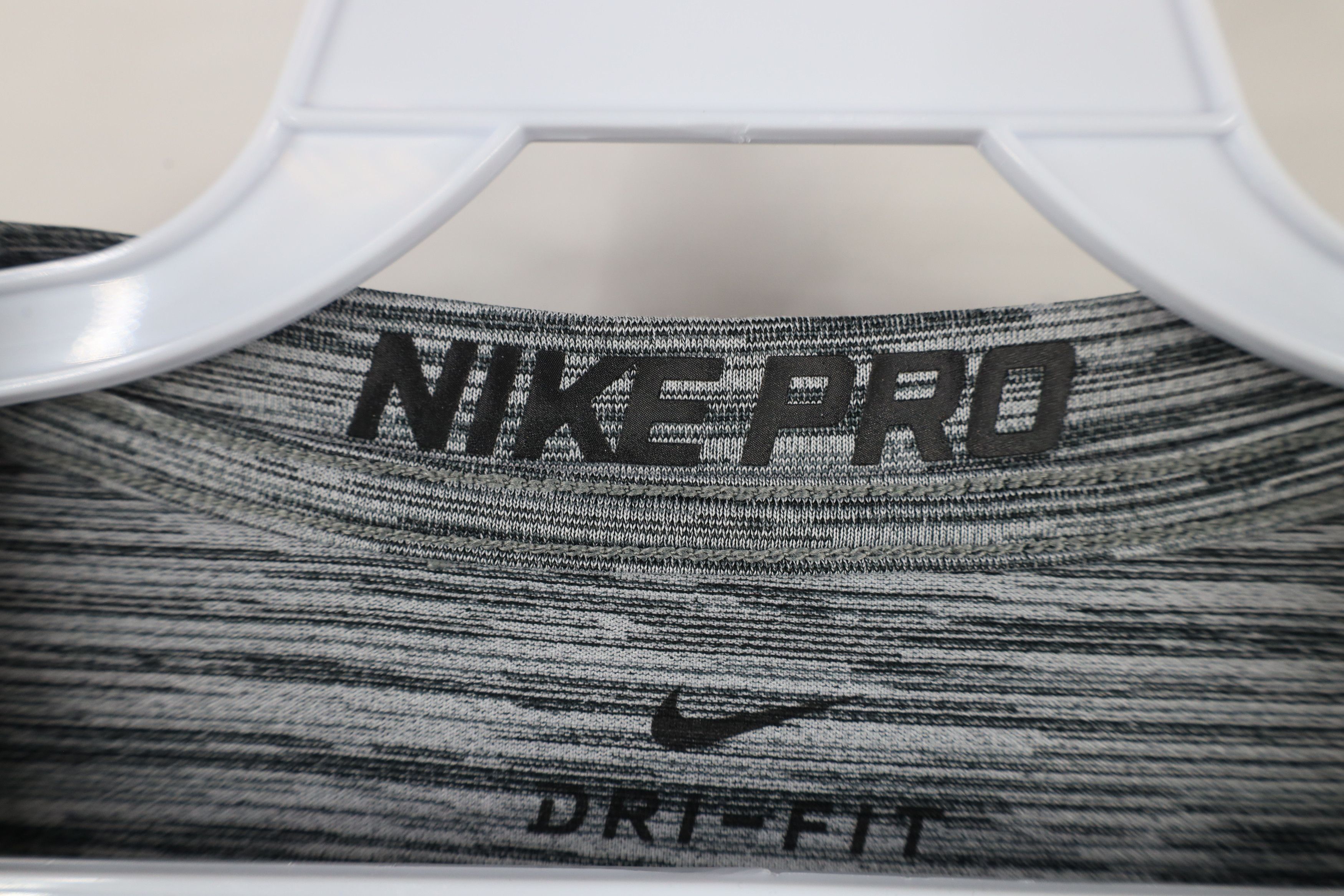 Nike × Vintage Nike Pro Travis Scott Center Swoosh Running Gym T-Shirt Gray Size US XXL / EU 58 / 5 - 5 Thumbnail