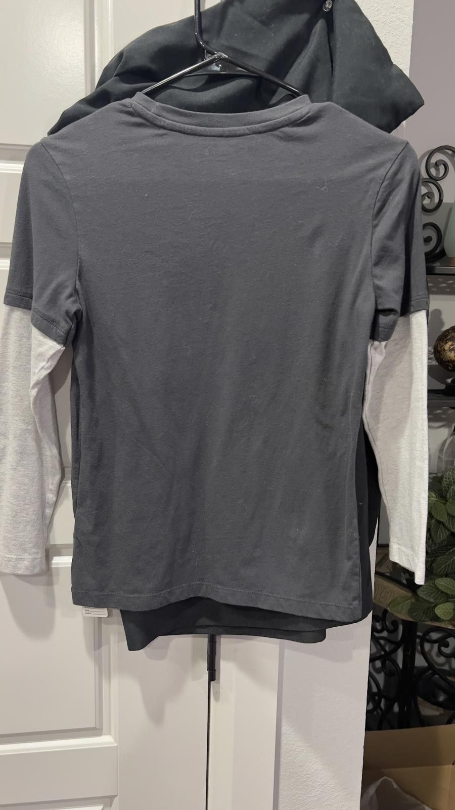 Old Navy Old Navy Youth Skateboarding Graphic Long Sleeve Tee Size US L / EU 52-54 / 3 - 2 Thumbnail