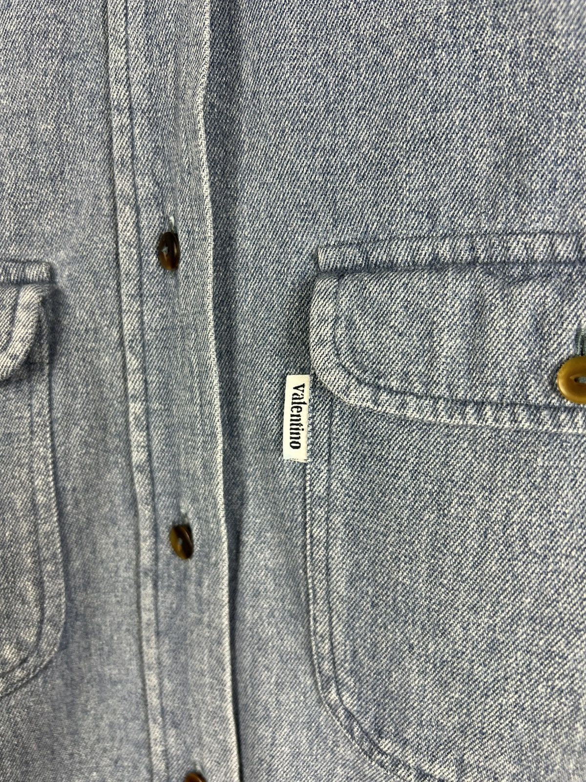 Valentino Vintage 90s Valentino Garavani classic pocket flannel shirt Size M / US 6-8 / IT 42-44 - 7 Thumbnail