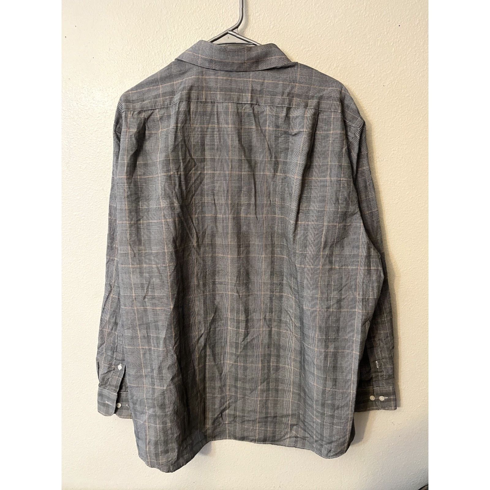 Van Heusen Van Heusen Shirt Mens 18 Gray Plaid Long Sleeve Button Up Regular Fit Size US XXL / EU 58 / 5 - 3 Thumbnail