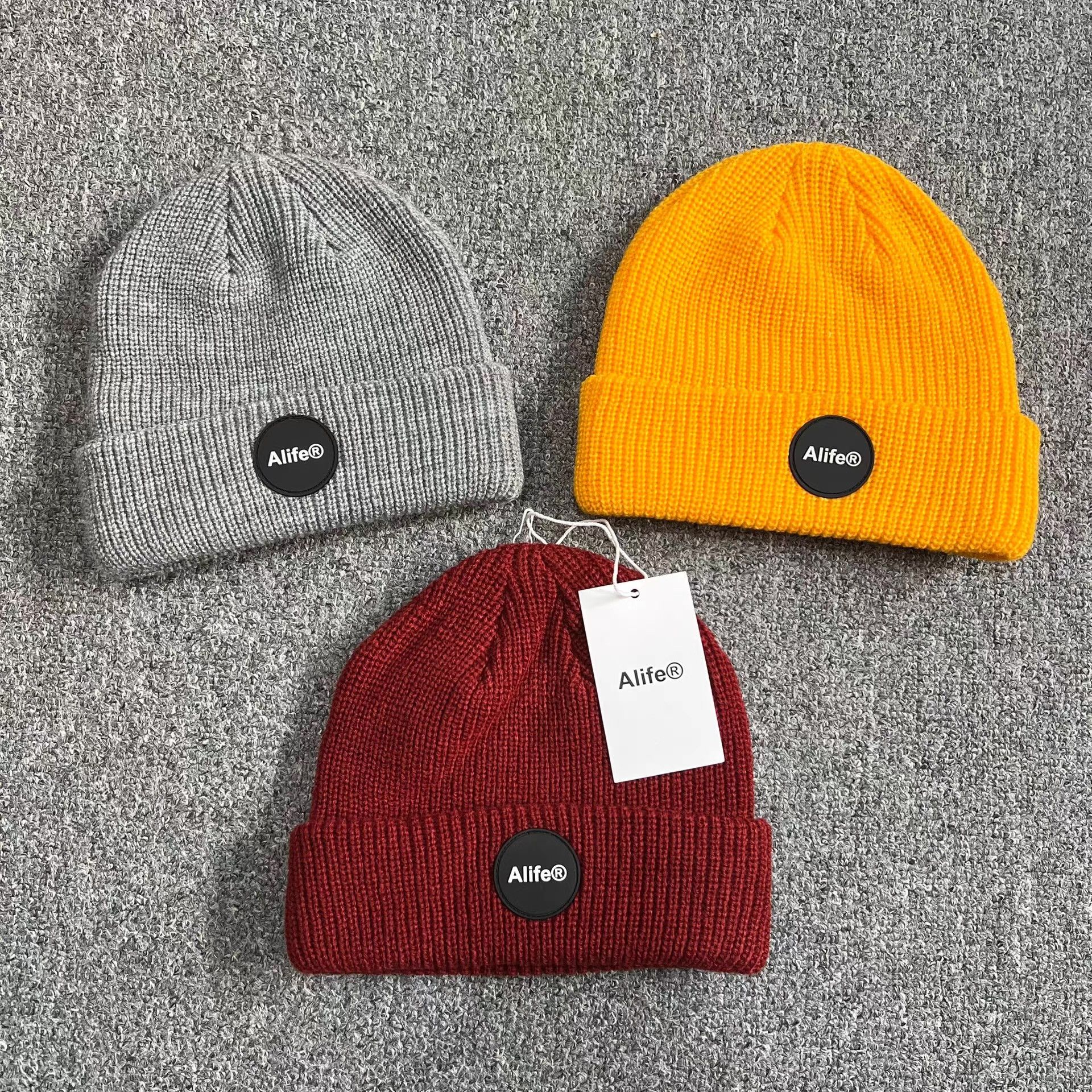 Alife Alife® Soft Rubber Patch Knitted Beanie Q7 Size ONE SIZE - 1 Thumbnail