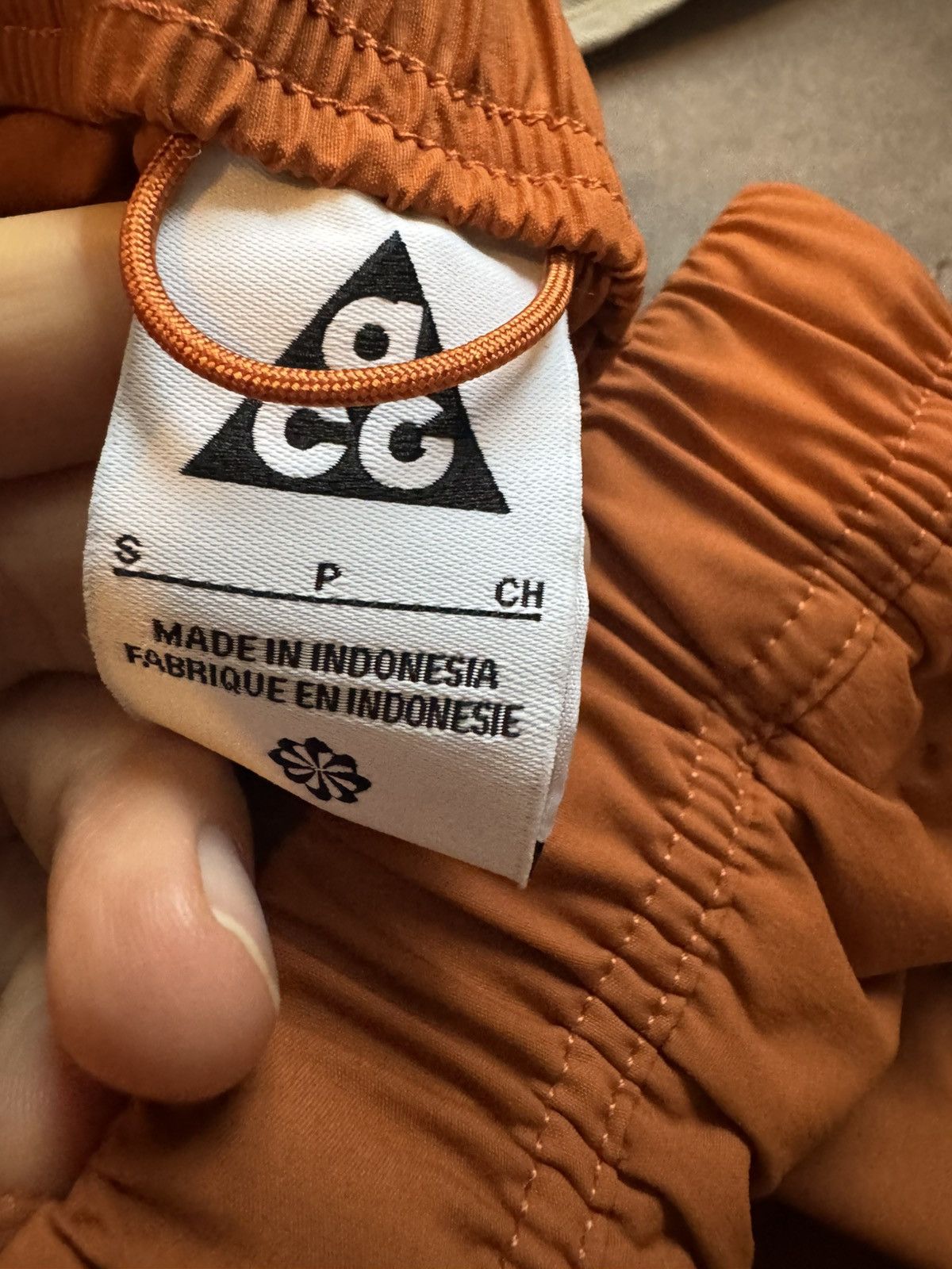 Nike ACG NIKE ACG pants sz s STUDY sizes in photos by tape measure Size US 29 - 15 Thumbnail
