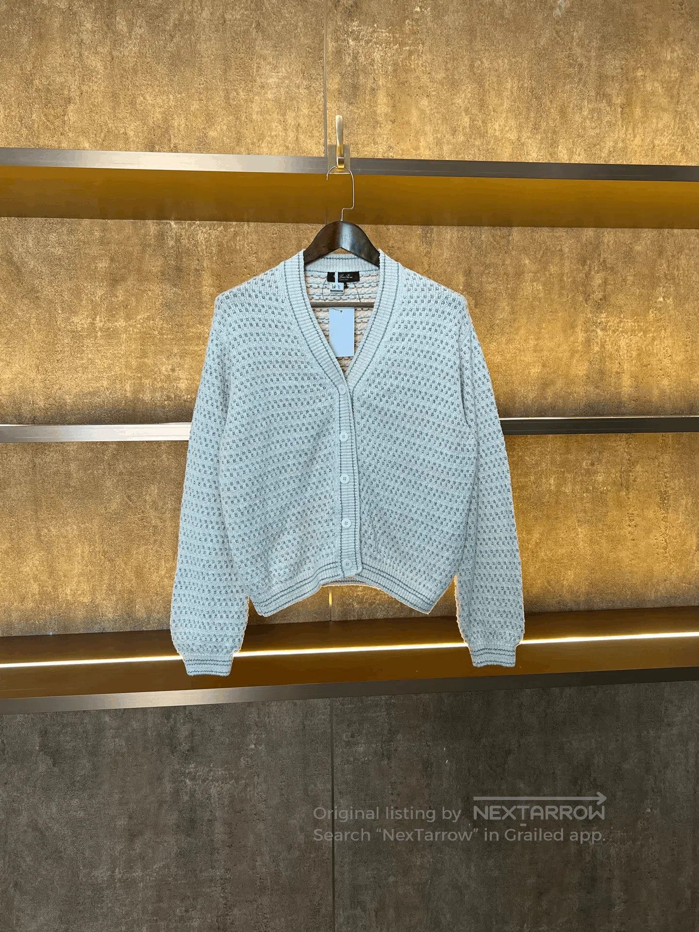Loro Piana Loro Piana V-neck Cropped Cardigan. Size M / US 6-8 / IT 42-44 - 1 Thumbnail