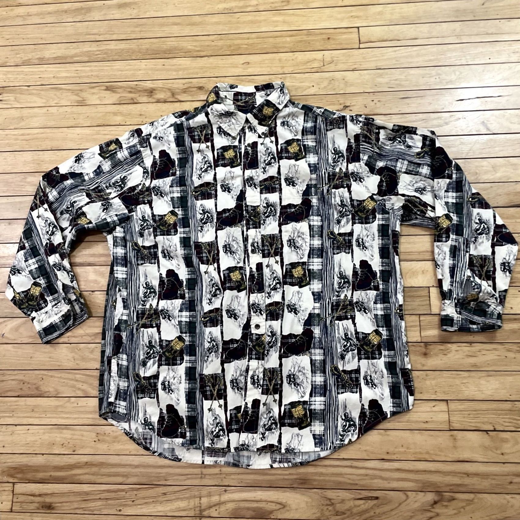 Roundtree & Yorke ROUNDTREE & YORK Shirt Men XL Camping Gear Graphic Print Lantern Boots Poles AOP Size US XL / EU 56 / 4 - 2 Thumbnail