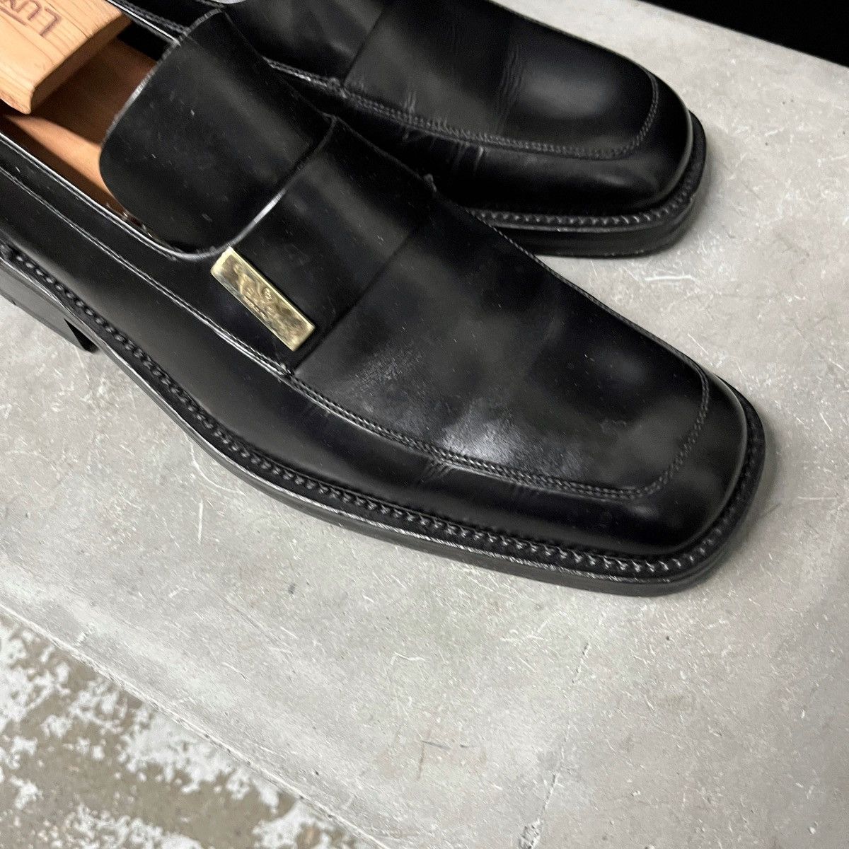 Gucci Gucci Black Square-Toe Leather Loafers 7.5D w/ Brass plate Size US 7.5 / EU 40-41 - 7 Thumbnail