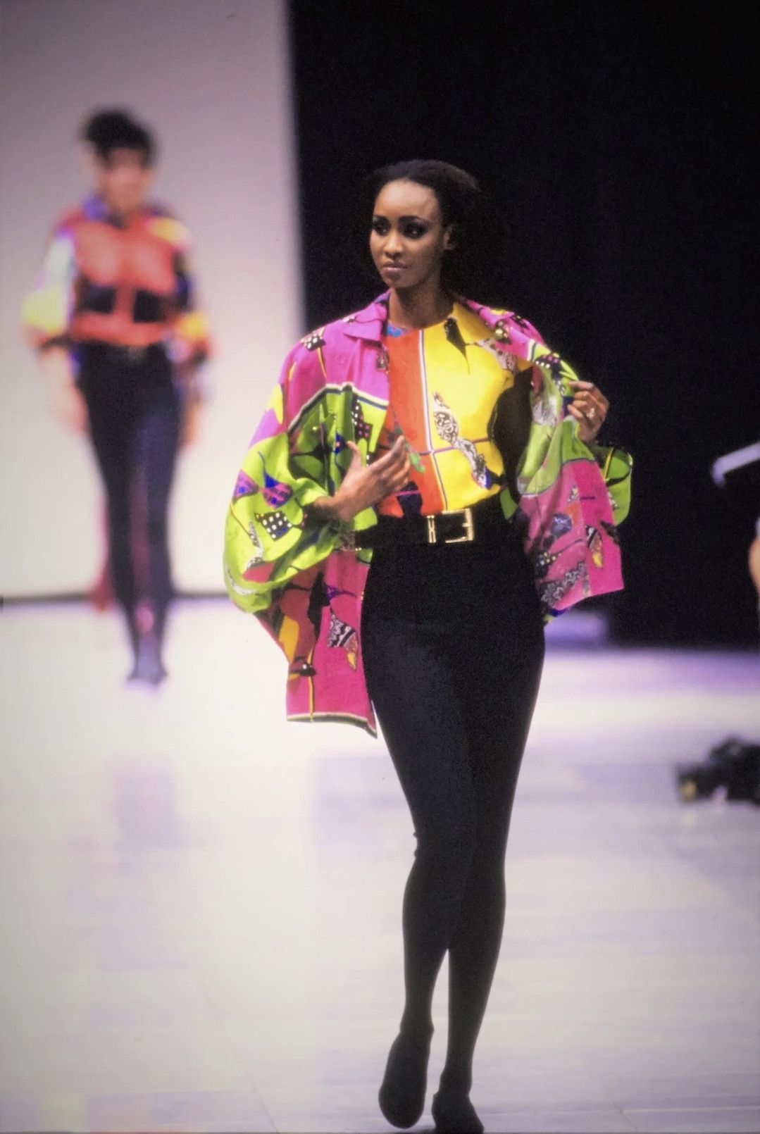 Versace SS1991 Runway Silk Shoe-print Blouse Size M / US 6-8 / IT 42-44 - 11 Thumbnail