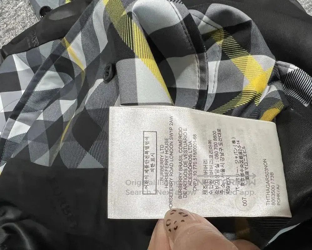 Burberry Burberry Men's Long Black Checked Trench Coat. Size US L / EU 52-54 / 3 - 4 Thumbnail