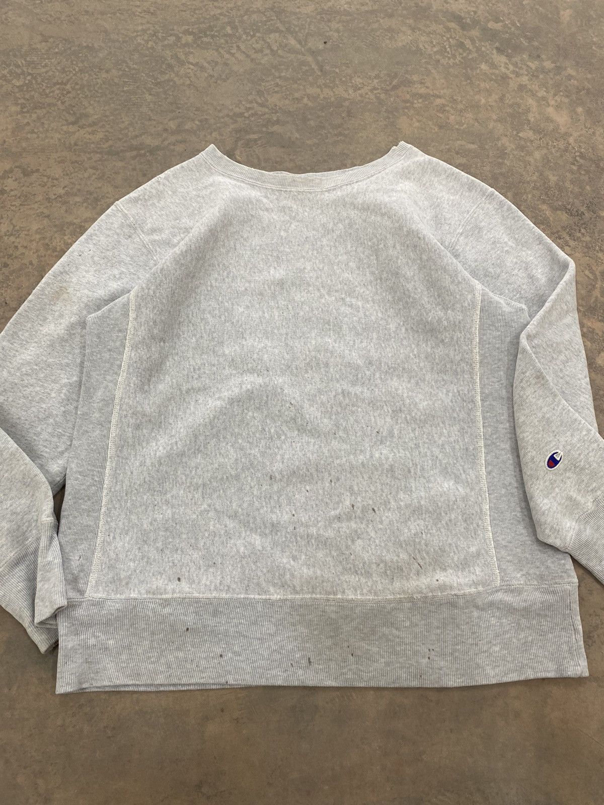 Champion × Vintage VINTAGE REVERSE WEAVE CHAMPION DISTRESSED SWEATSHIRT 80s 90s Size US L / EU 52-54 / 3 - 5 Thumbnail