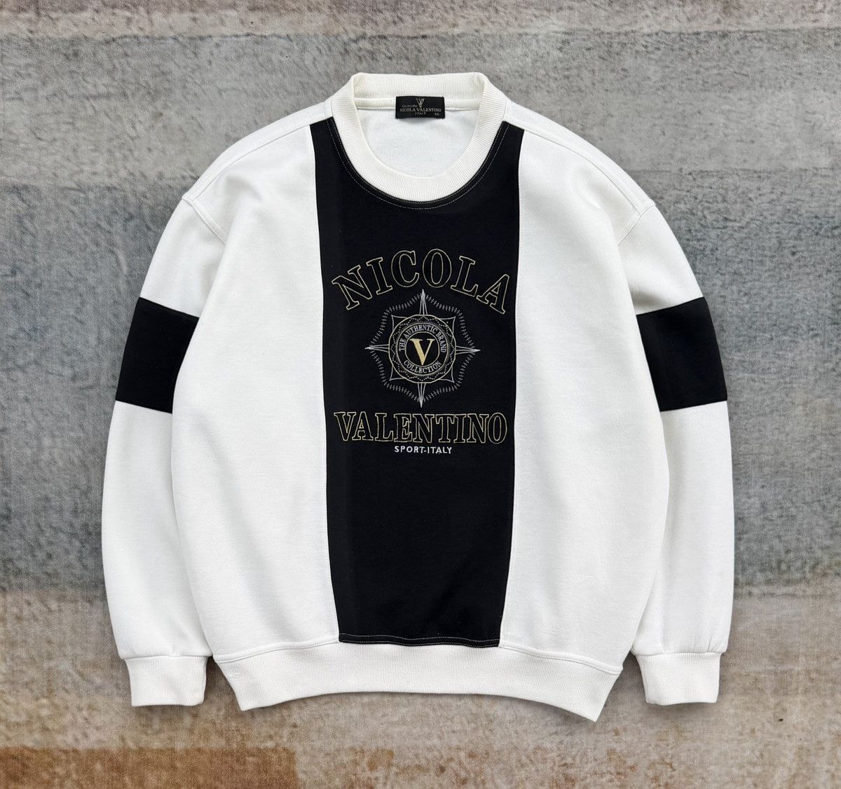 Valentino VTG Nicola Valentino Embroidered Logo Colorblock Crewneck Size US L / EU 52-54 / 3 - 1 Thumbnail
