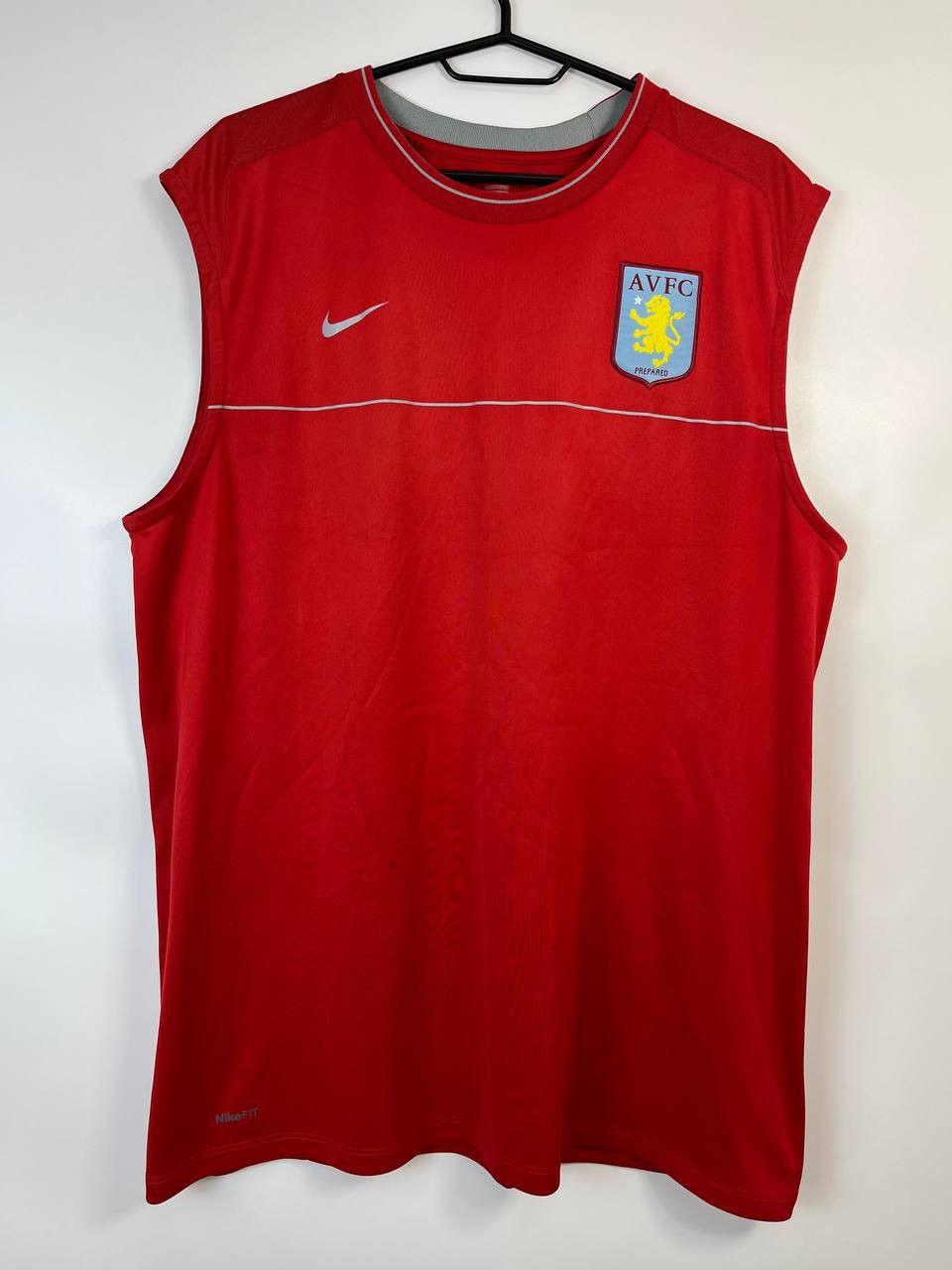 Nike ASTON VILLA Nike Training Vest Jersey Red Shirt Size XL Size US XL / EU 56 / 4 - 1 Thumbnail