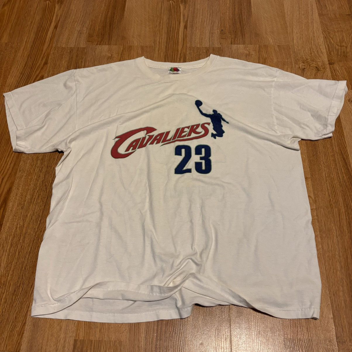 NBA × Vintage Vintage Lebron James Tee Size US XL / EU 56 / 4 - 1 Thumbnail