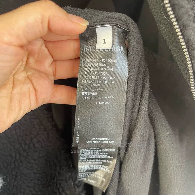 Balenciaga Balenciaga Side Logo Teddy Fleece Jacket Size US S / EU 44-46 / 1 - 4 Thumbnail