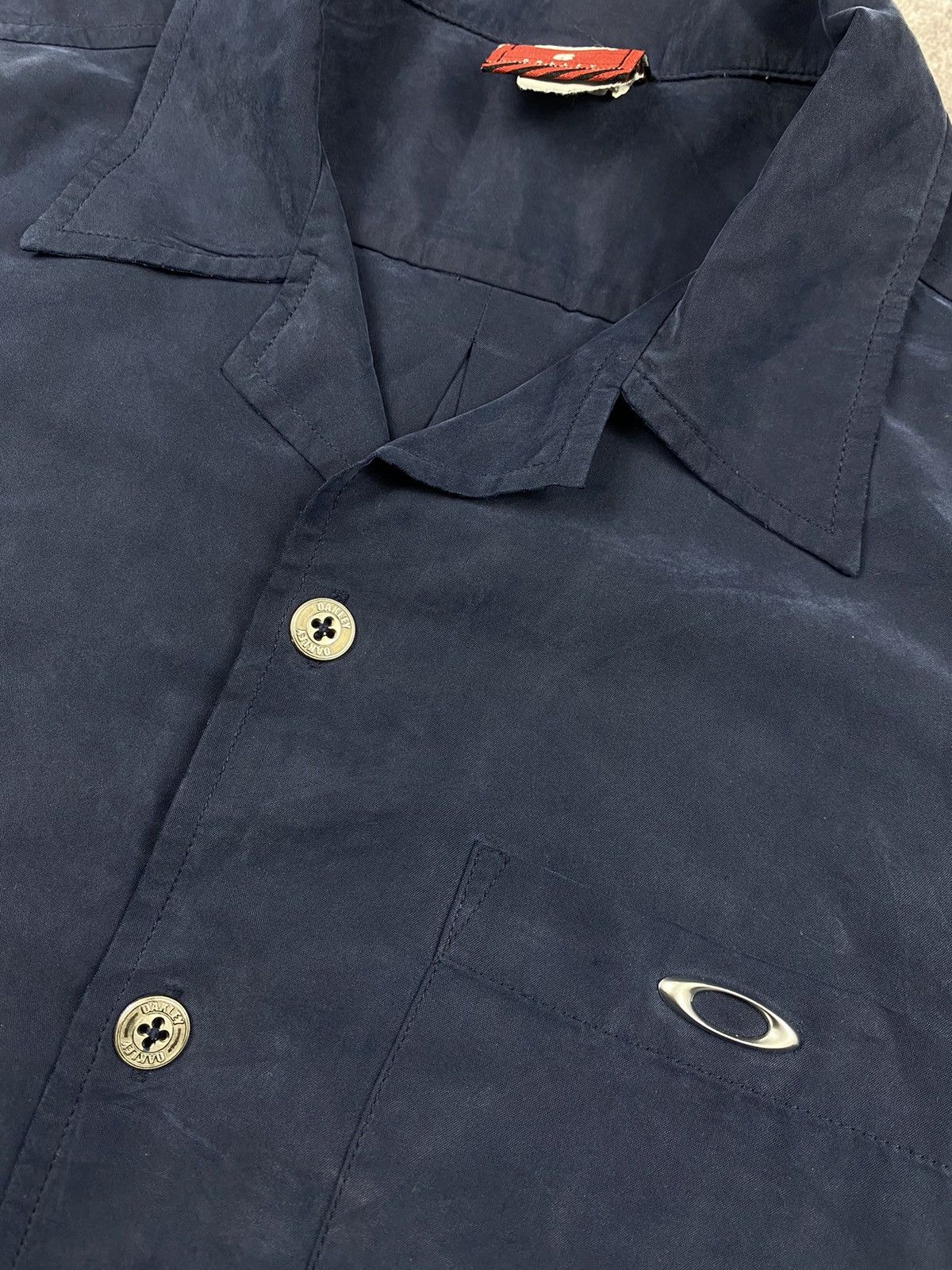 Oakley × Vintage Rare Vintage Oakley Metal Logo Wide Shirt Size US S / EU 44-46 / 1 - 4 Thumbnail
