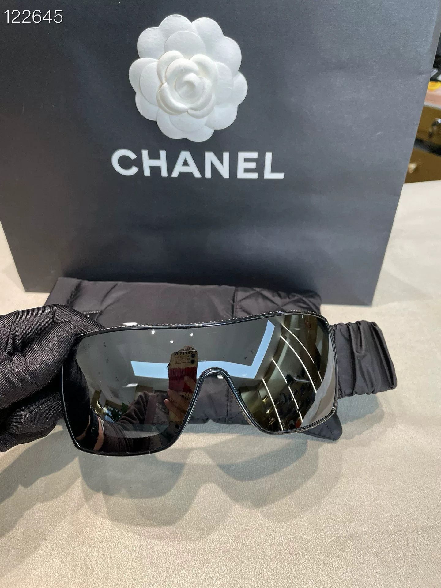 Chanel Chanel 040050C01 22 Mirror Diamond Ski Goggles Size ONE SIZE - 1 Thumbnail