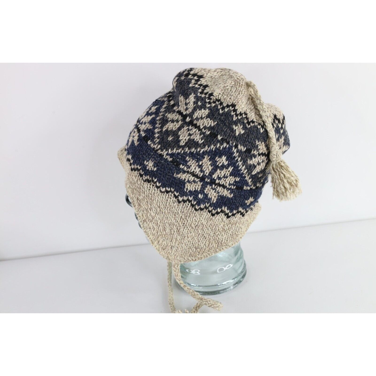 Vintage Vintage 90s Snowflake Fair Isle Tassel Wool Blend Beanie Hat Size ONE SIZE - 2 Thumbnail