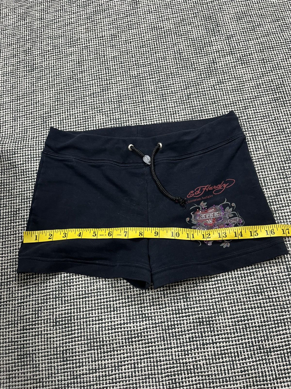 Ed Hardy × Japanese Brand × Vintage Ed hardy big logo cheerleader mini shorts rare Y2K vintage Size 28" / US 6 / IT 42 - 6 Thumbnail