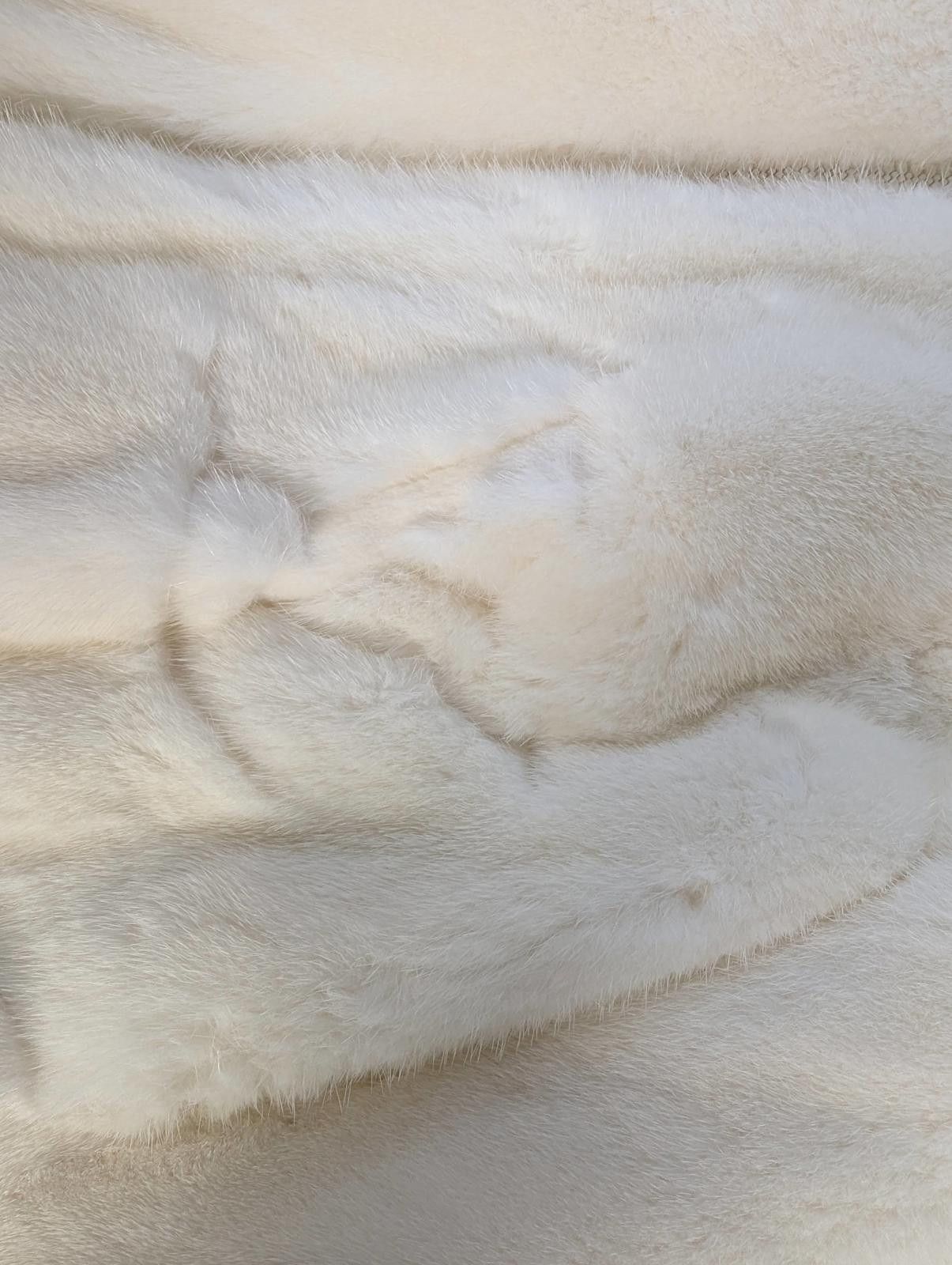 Louis Vuitton Louis Vuitton Mink Hoodie in White Size US XL / EU 56 / 4 - 3 Thumbnail