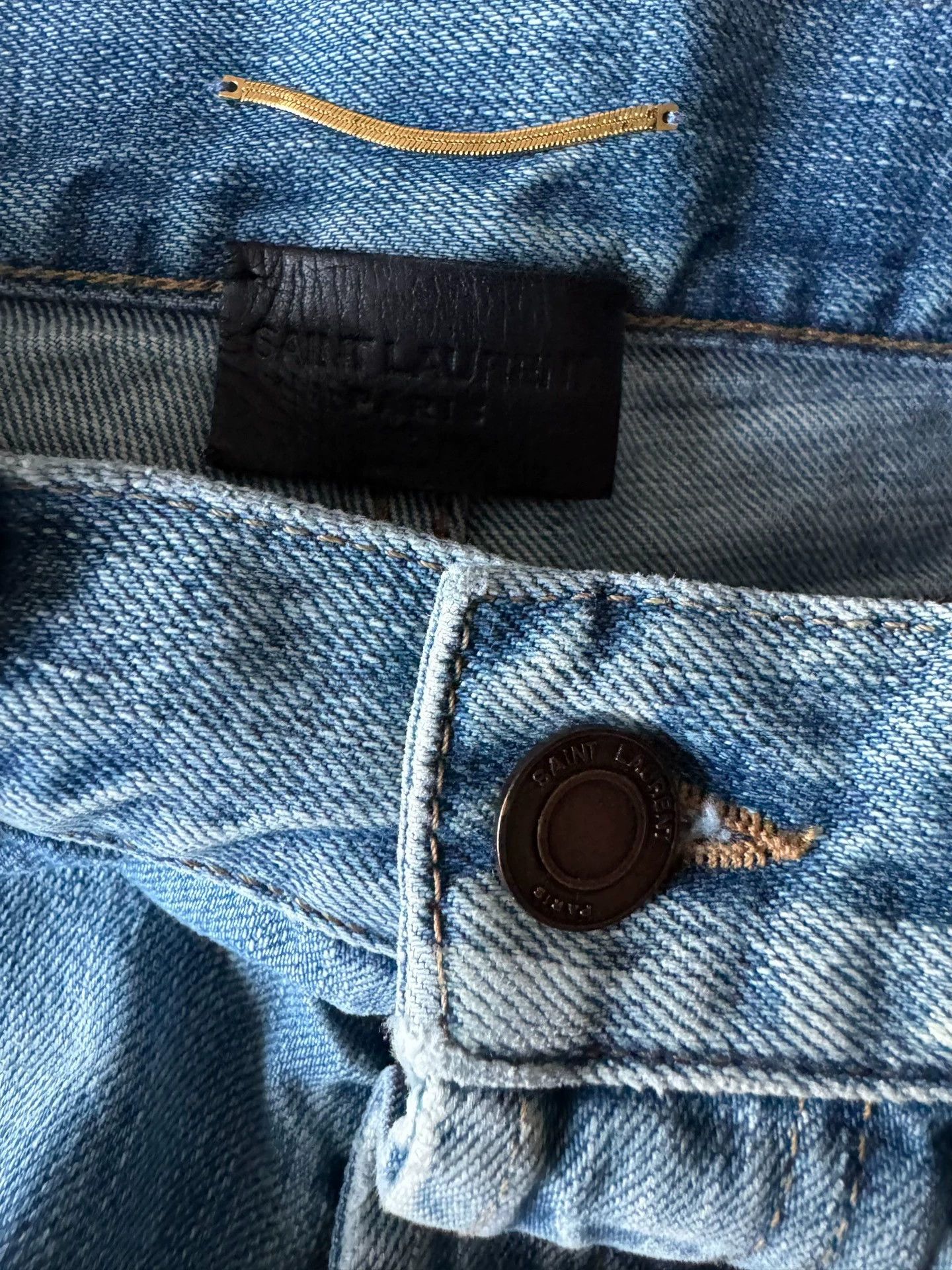 Saint Laurent Paris Saint Laurent women's Washed Premium 26 Jeans Shorts Size 26" / US 2 / IT 38 - 3 Thumbnail