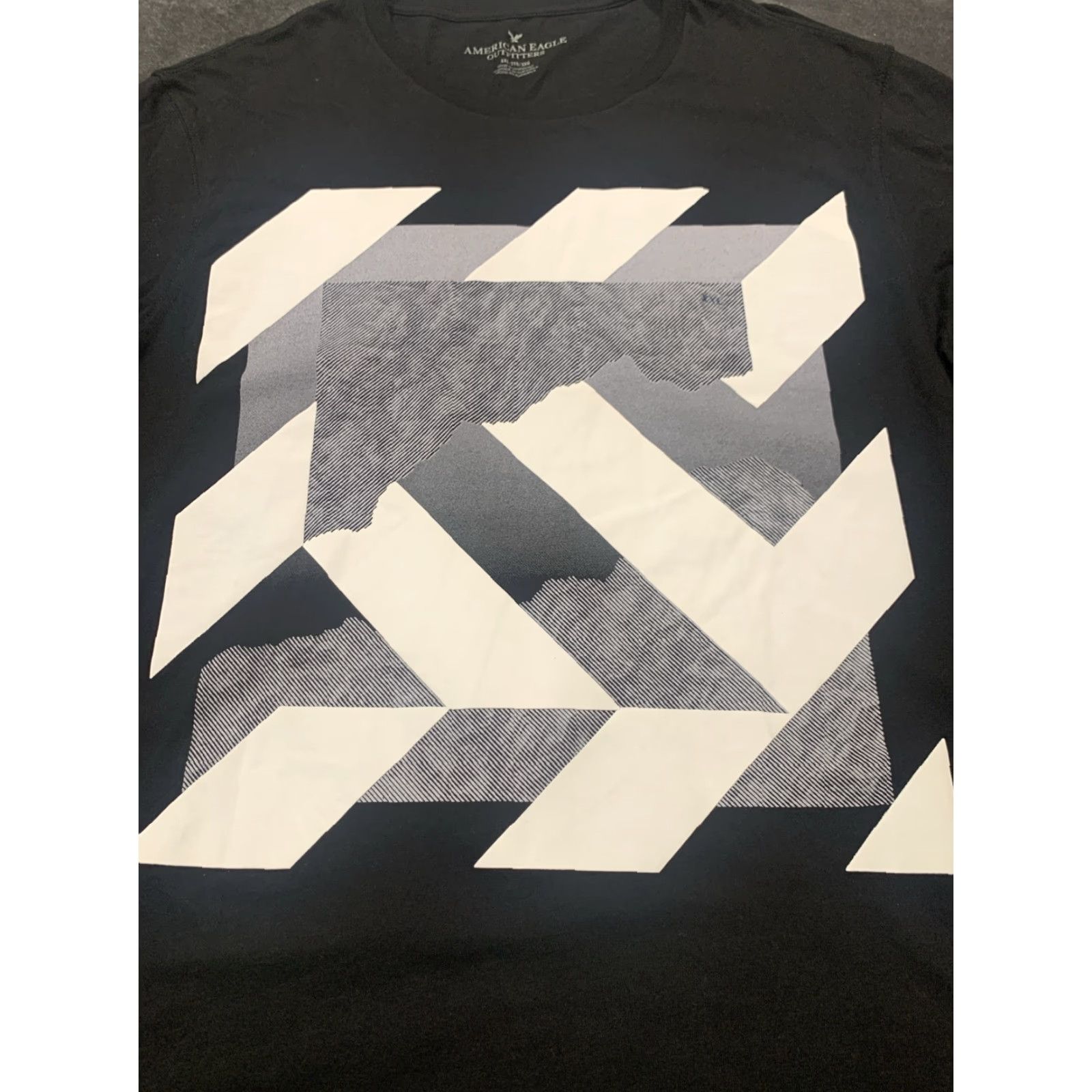 American Eagle Outfitters AMERICAN EAGLE OUTFITTERS Black T-Shirt 2XL Colorful Mens Size US XXL / EU 58 / 5 - 2 Thumbnail