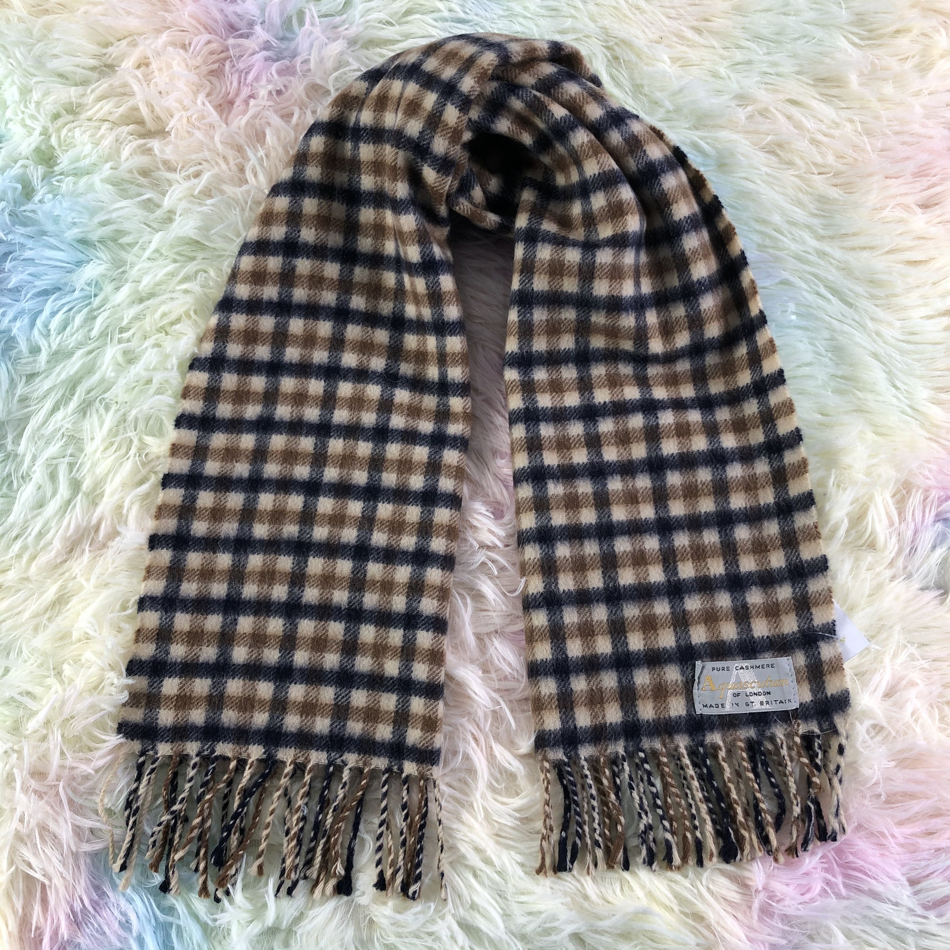 Aquascutum Aquascutum Scarf / Muffler / Neckwear - KM221 Size ONE SIZE - 1 Thumbnail