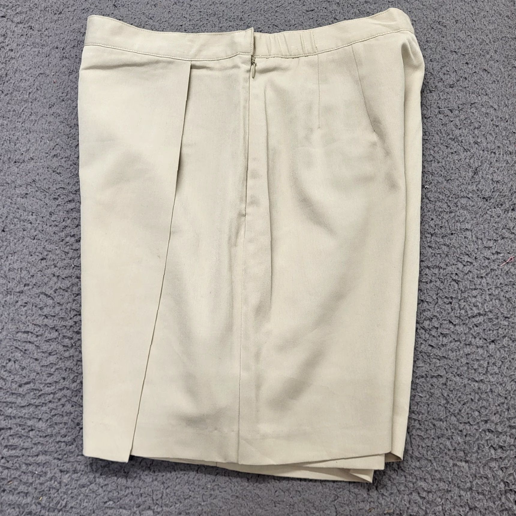 Cutter & Buck Cutter Buck Women's Skort Skirt Size 6 Beige DryTec Tennis Pickleball Walking Skort Beige Drytec Size 28" / US 6 / IT 42 - 7 Thumbnail