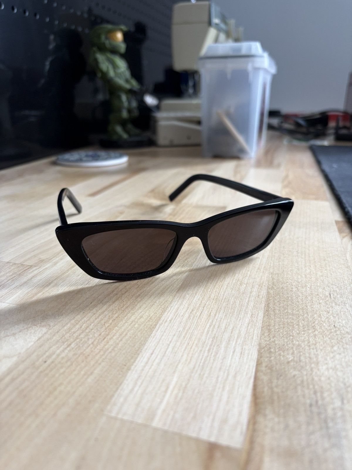 Saint Laurent SLM60 006 Women’s Sunglasses – Black / Grey Cat Eye Saint Laurent Paris Saint Laurent SLM60 006 Sunglasses Black  main image 2