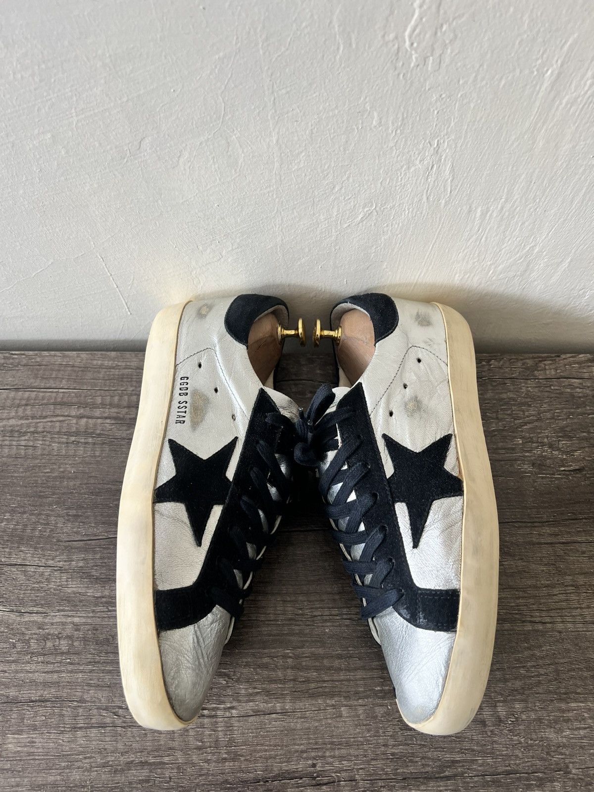 Golden Goose GOLDEN GOOSE SUPER STAR SNEAKERS DELUXE BRAND(GGDB) Size US 8 / EU 41 - 6 Thumbnail