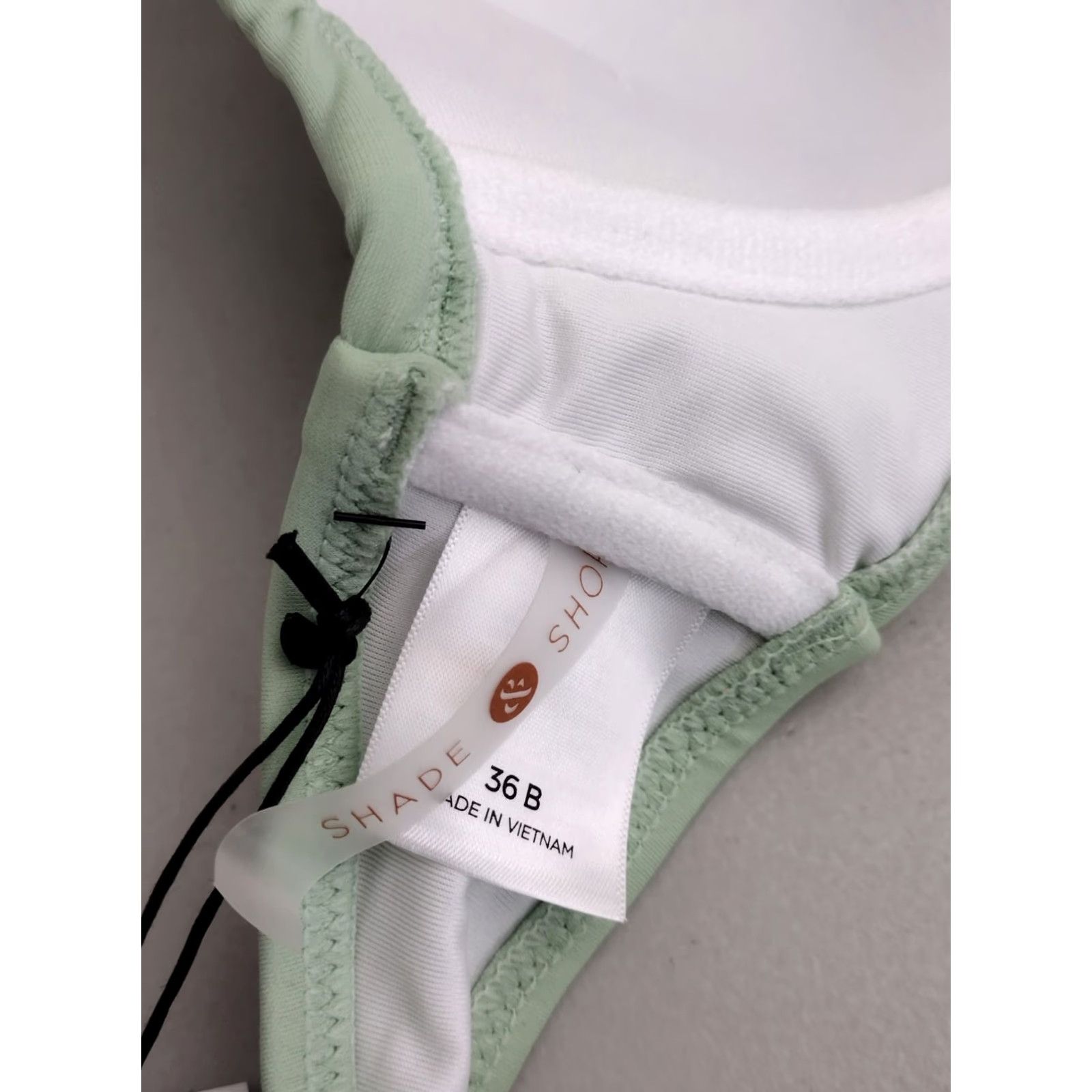 Vintage Shade & Shore Bikini Top Green Front Tie Spaghetti Padded Lined Size 36B Adult Women Size XS / US 0-2 / IT 36-38 - 5 Thumbnail