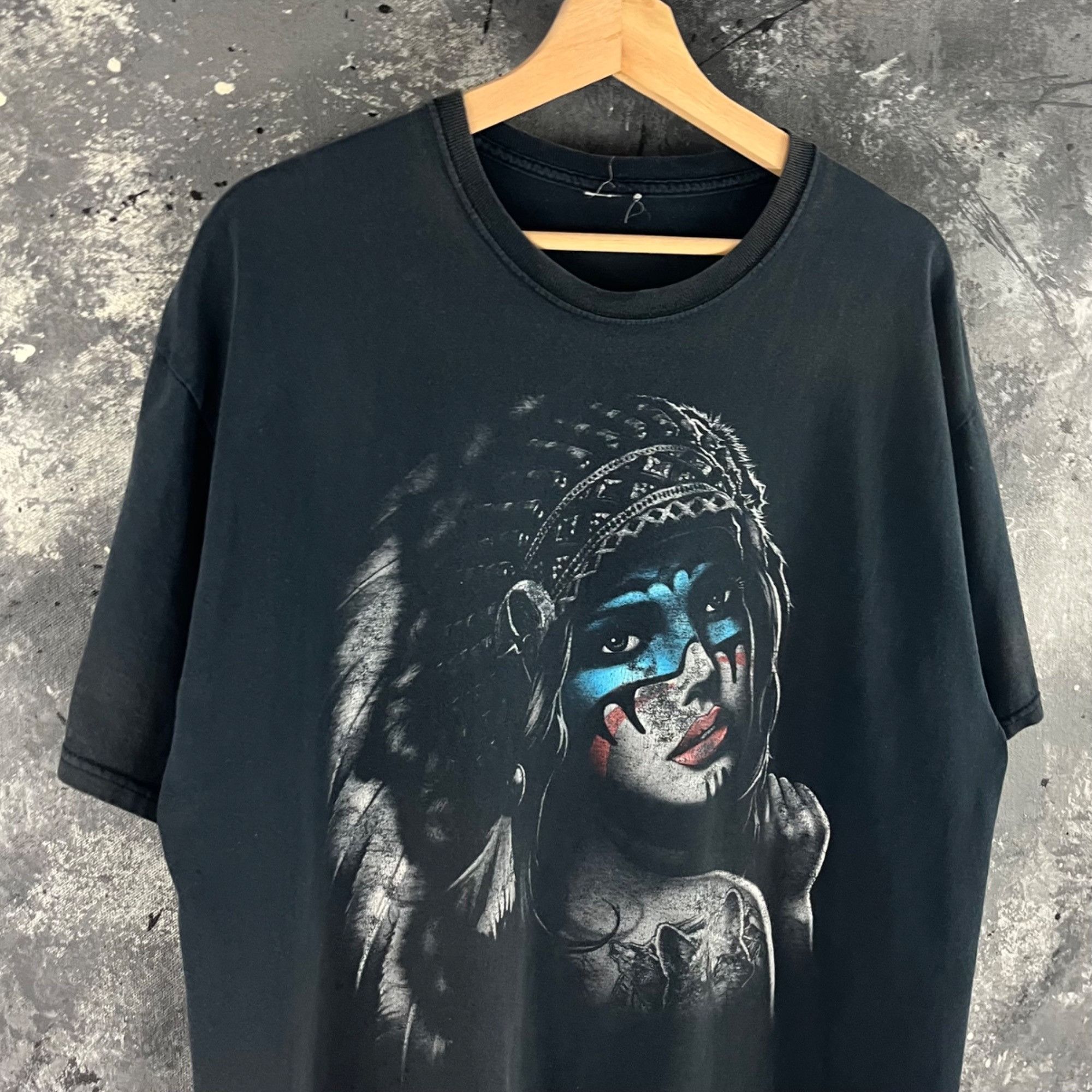Vintage Vintage Native American girl shirt Size US L / EU 52-54 / 3 - 2 Thumbnail