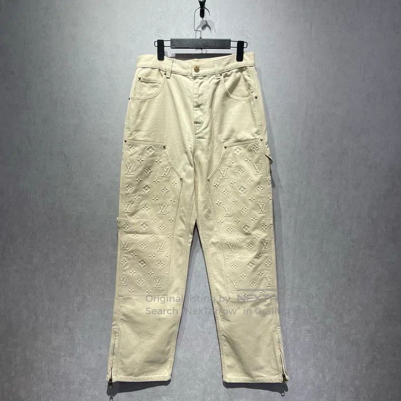 Louis Vuitton Louis Vuitton Logo full print logging pants Size US 29 - 1 Thumbnail